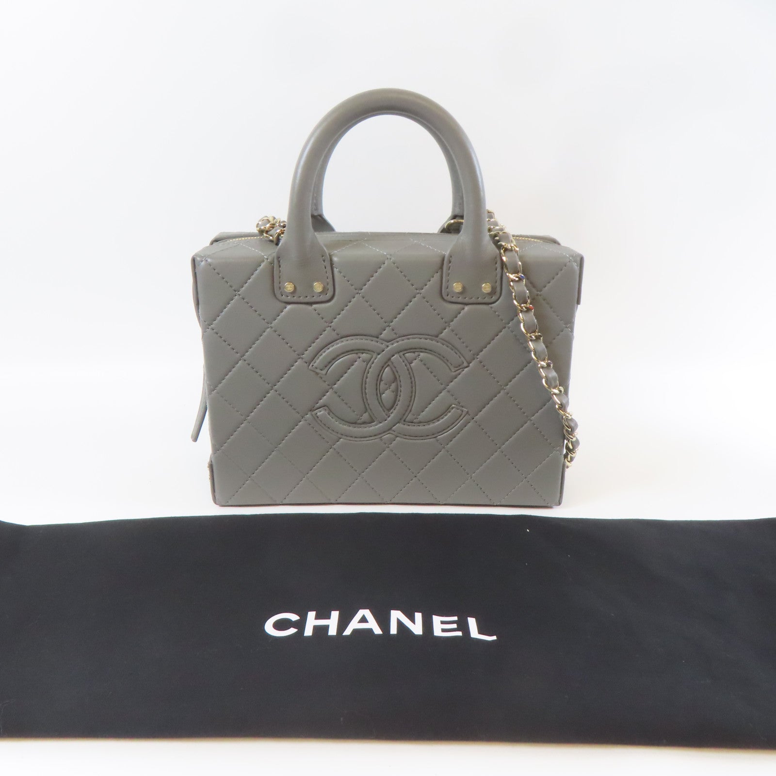 CHANEL 菱格羊皮皮革Vanity Case金扣手挽肩背兩用袋灰色