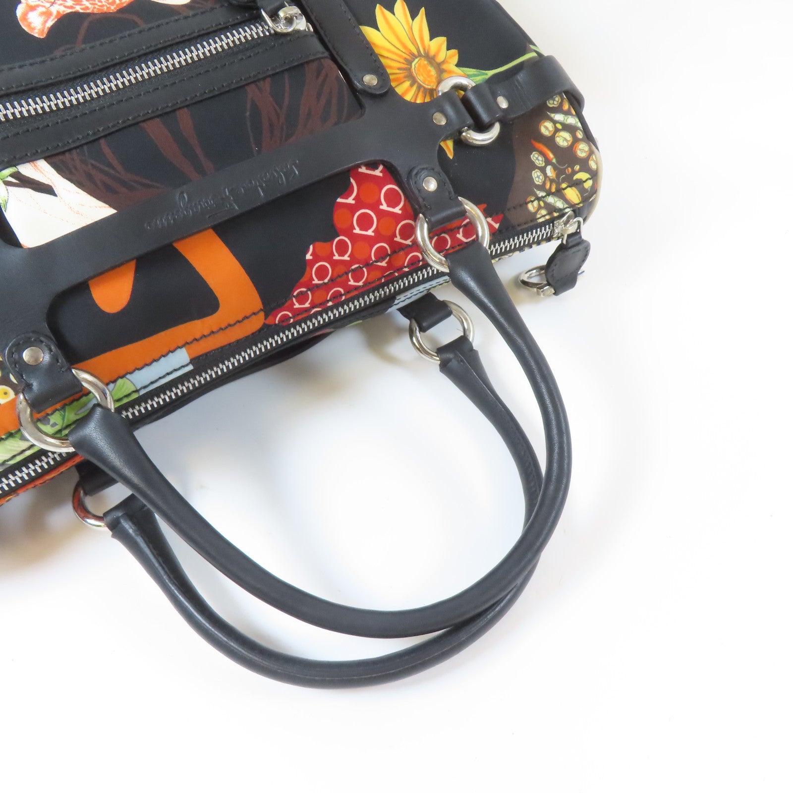 Salvatore Ferragamo 帆布Shoulder Bag銀扣手挽肩背兩用袋黑色/彩色