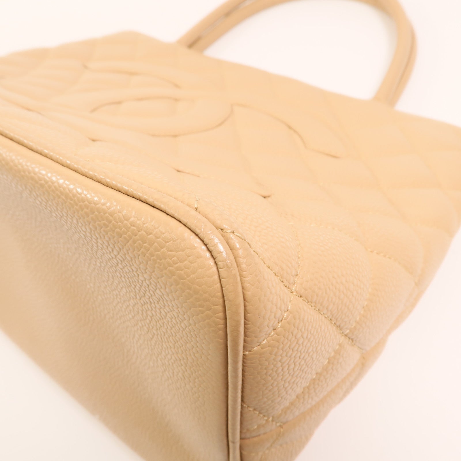 CHANEL 牛皮皮革Vintage Handbag金扣手挽袋