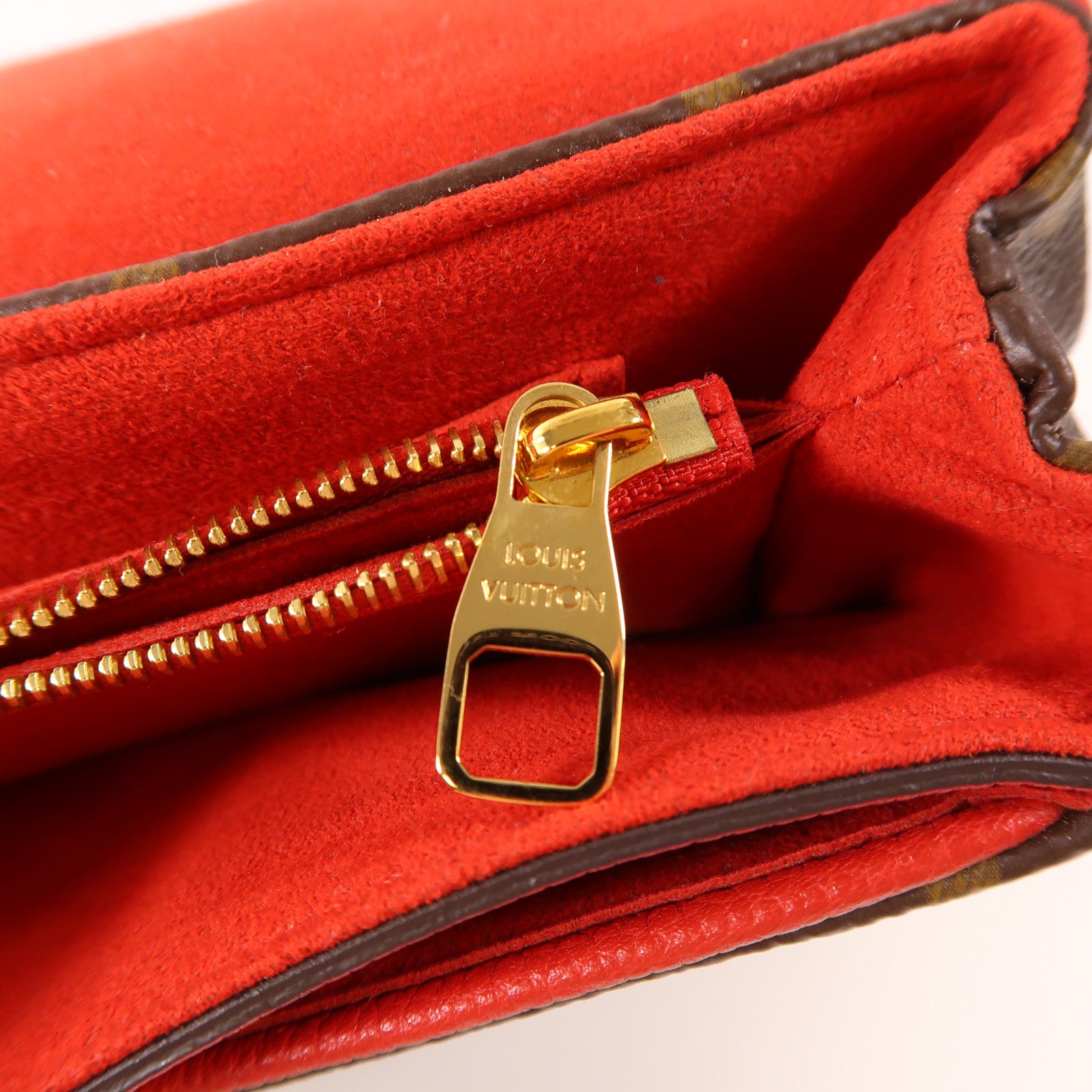 LOUIS VUITTON Monogram Pallas Chain Bag金扣鏈帶肩背袋