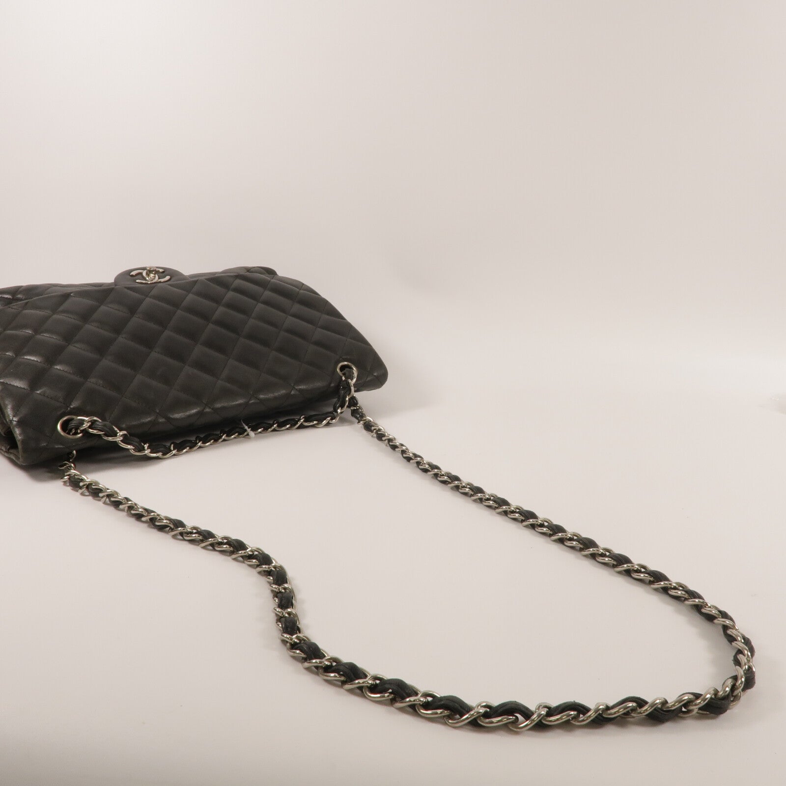 CHANEL 牛皮皮革Classic Single Flap Maxi鏈帶肩背袋