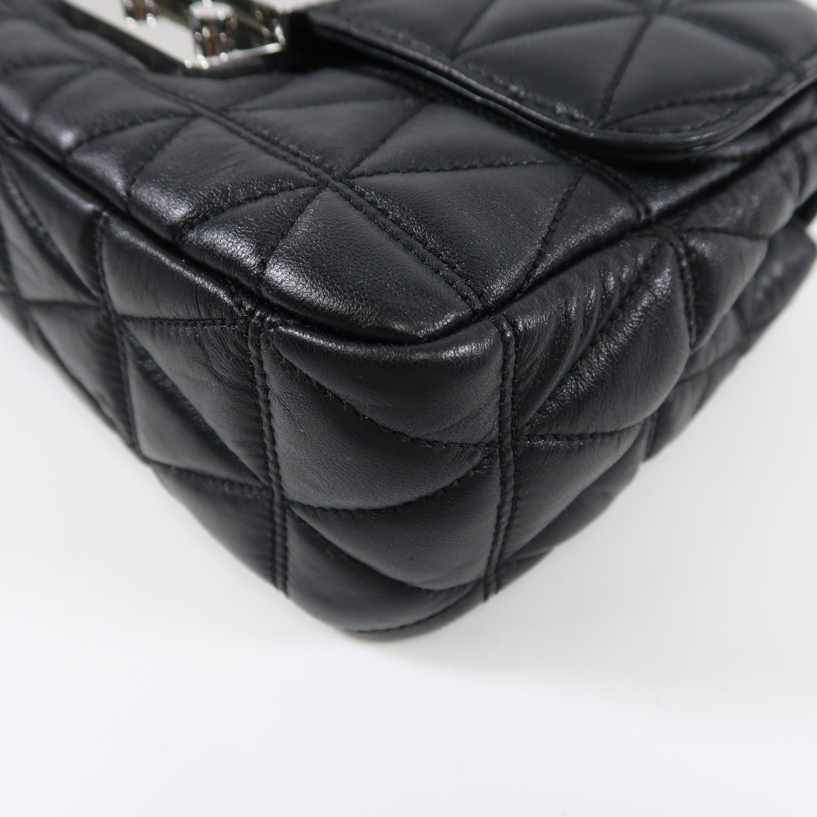 Michael Kors 牛皮皮革Chain Shoulder銀扣鏈帶肩背袋