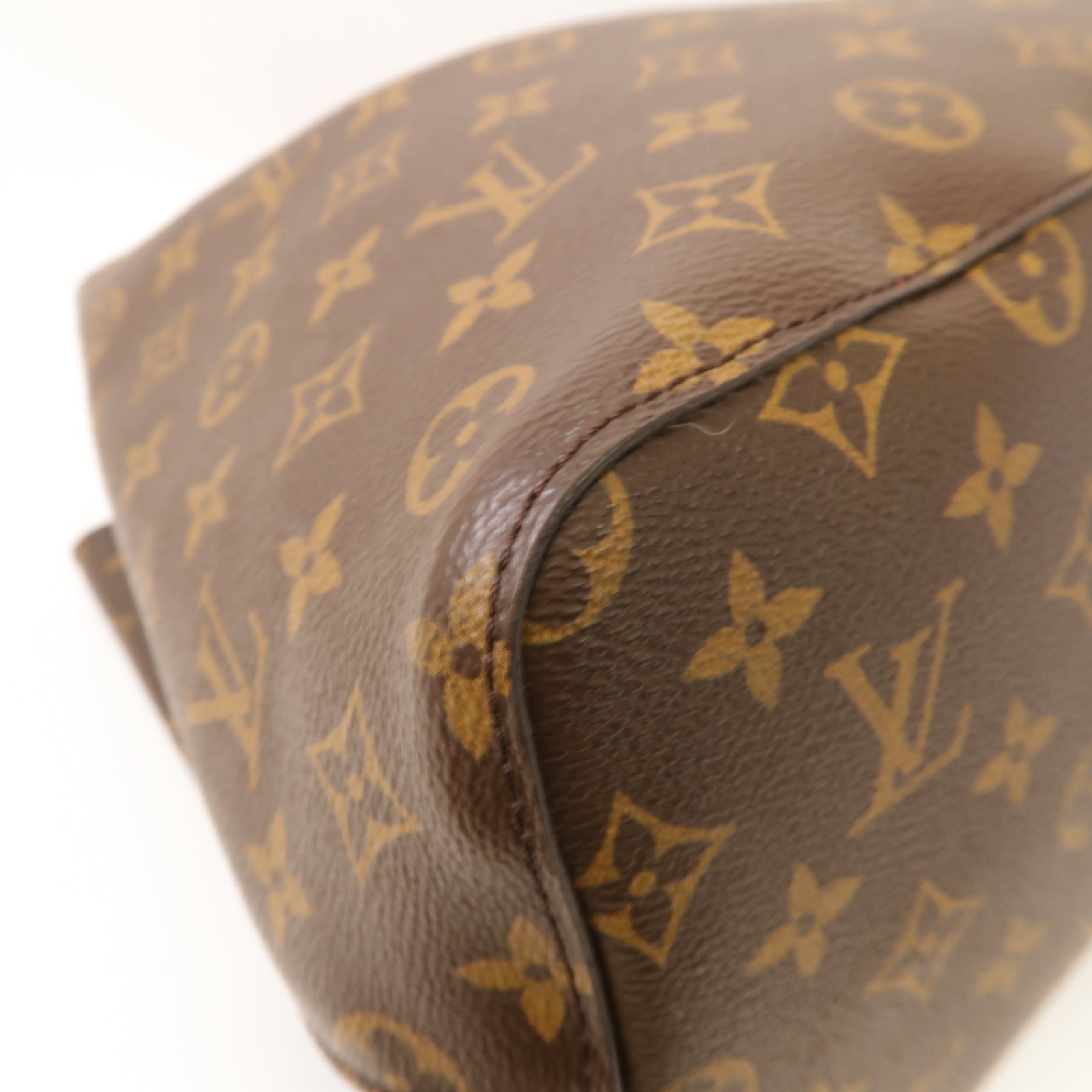 LOUIS VUITTON Monogram Neo Noe金扣肩背袋棕色/紅色