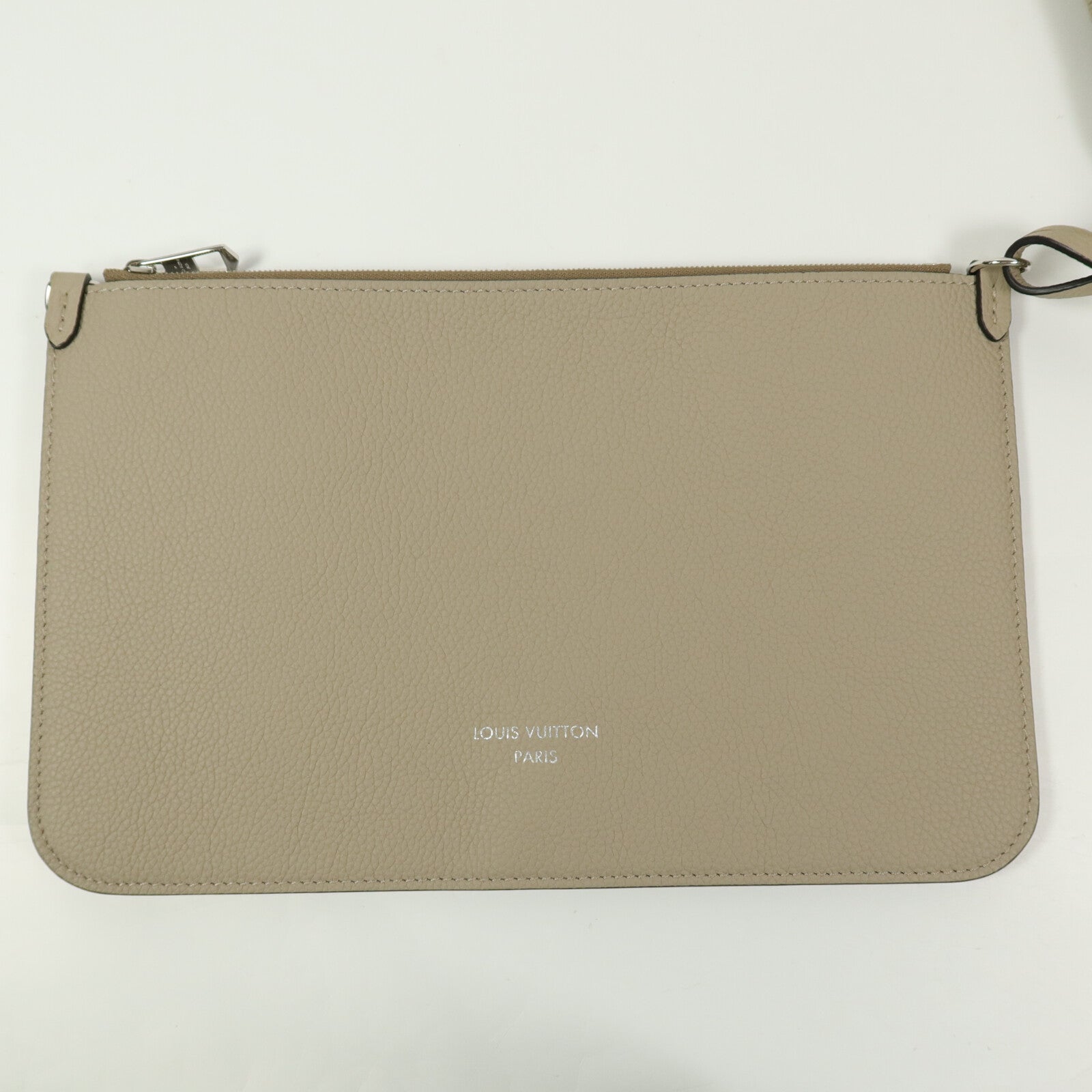 LOUIS VUITTON Monogram Mahina Boundless肩背袋