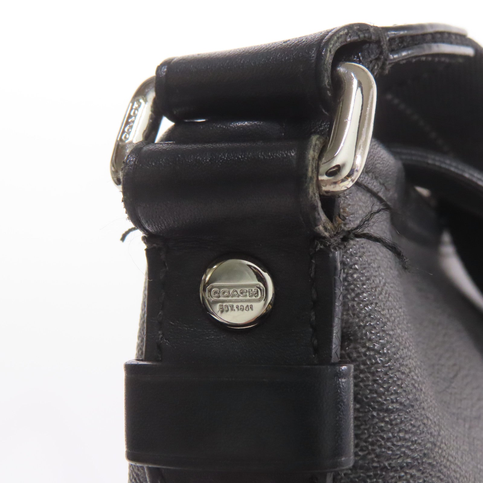 COACH 塗層帆布Shoulder Bag銀扣肩背袋
