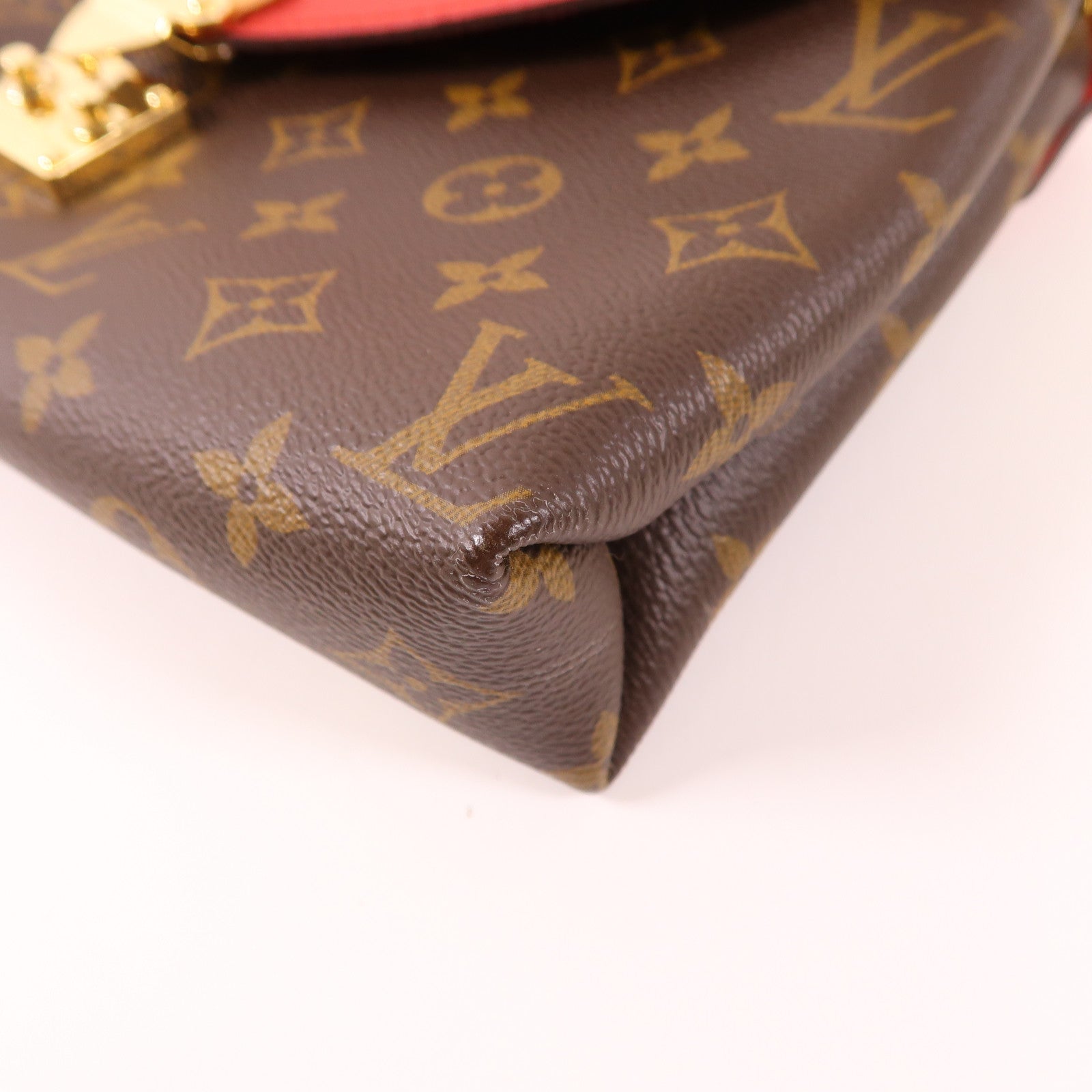 LOUIS VUITTON Monogram Pallas Chain Bag金扣鏈帶肩背袋