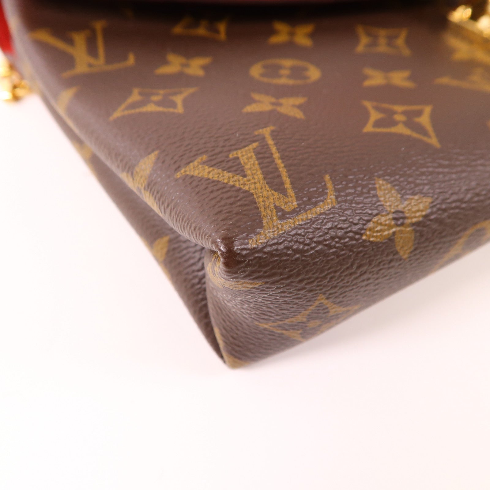 LOUIS VUITTON Monogram Pallas Chain Bag金扣鏈帶肩背袋