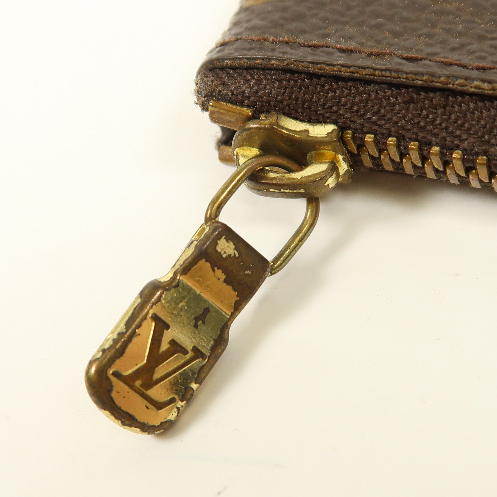 LOUIS VUITTON Monogram Key Pouch金扣鎖匙包