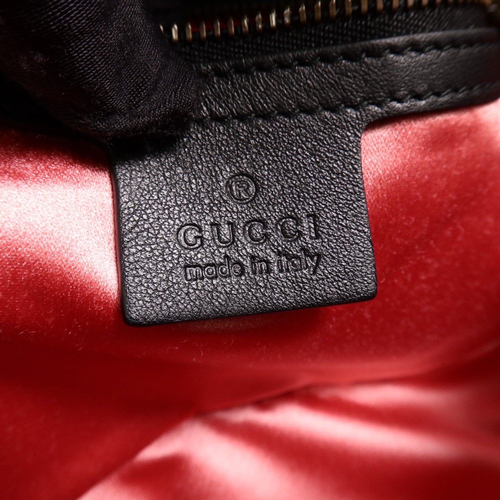 GUCCI 天鵝絨GG Marmont Shoulder Bag鏈帶肩背袋