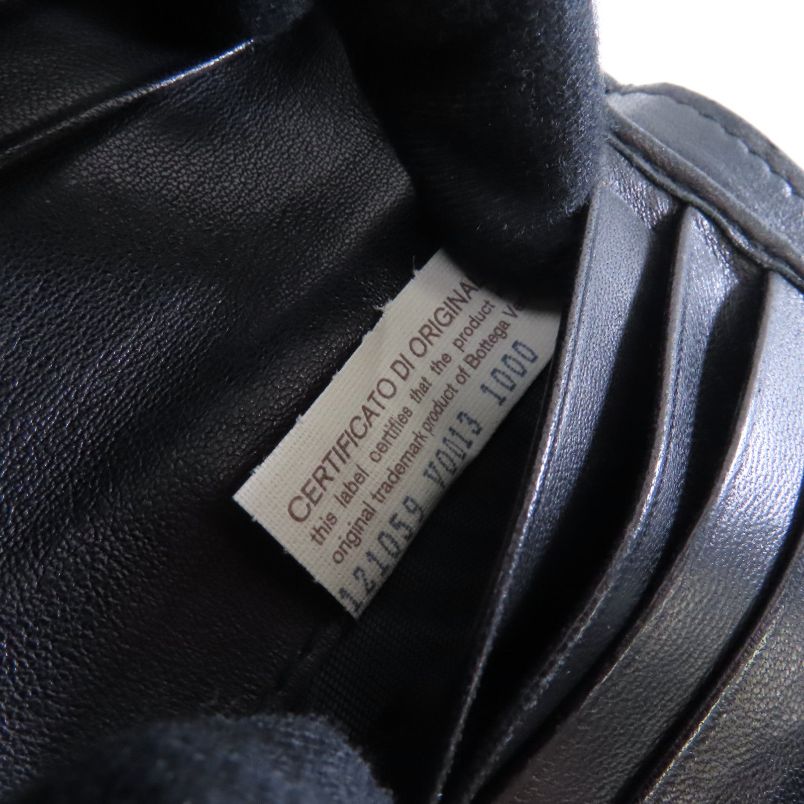 BOTTEGA VENETA 織紋皮革Bifold Wallet金扣錢包黑色