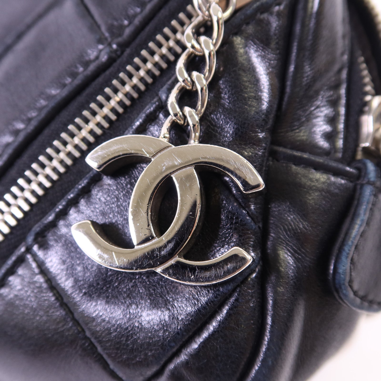 CHANEL 牛皮皮革Chain Shoulder銀扣鏈帶肩背袋