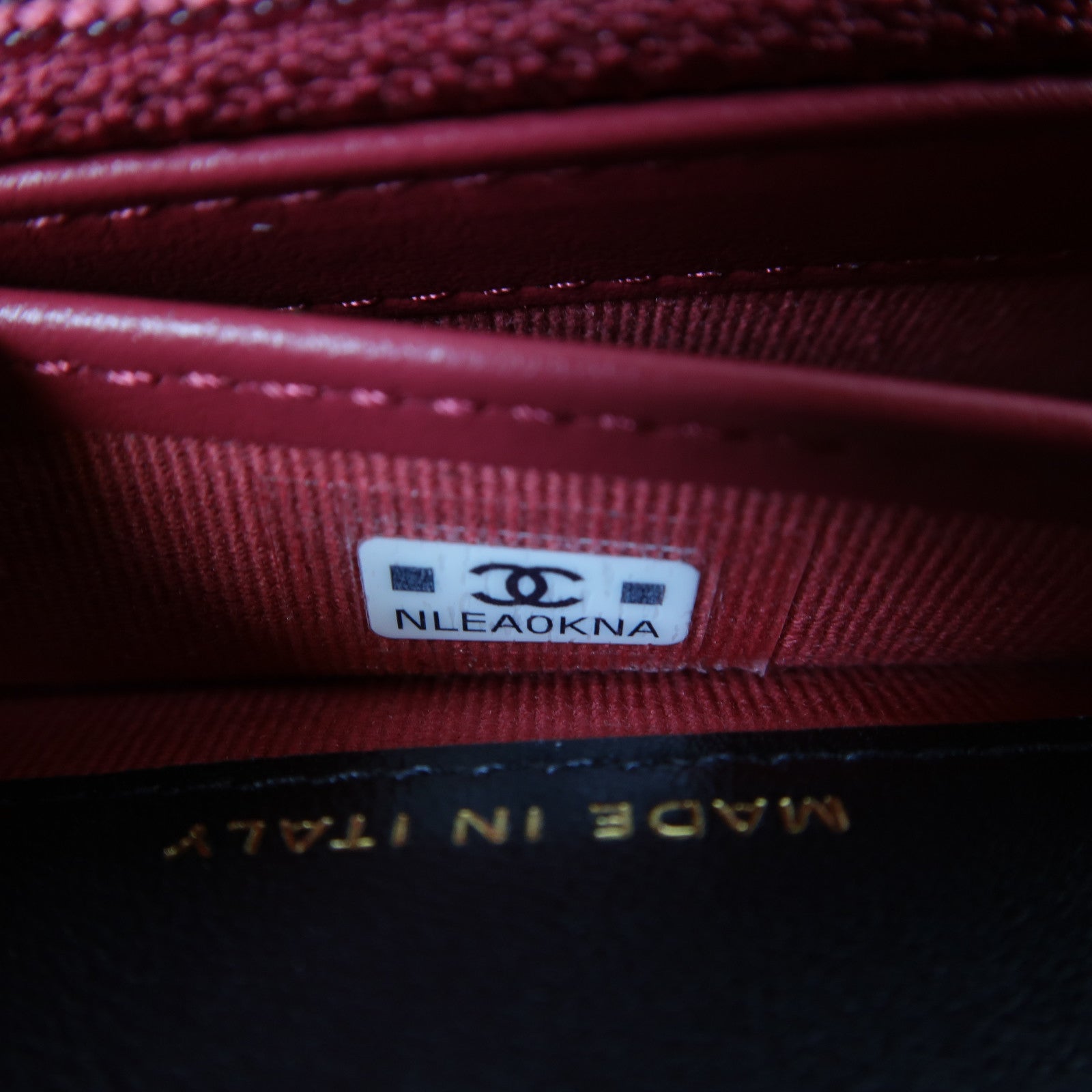 CHANEL 菱格羊皮皮革Chanel 19 Medium Wallet金扣中長錢包黑色