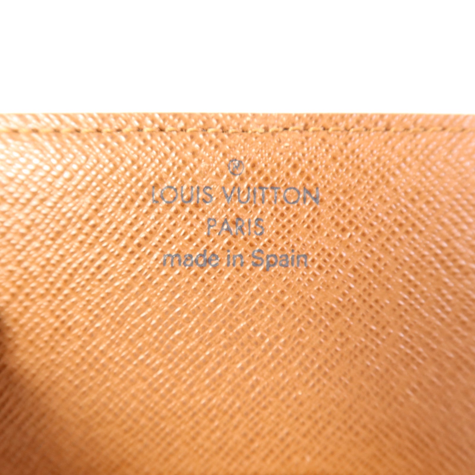 LOUIS VUITTON Monogram Card Case卡片套
