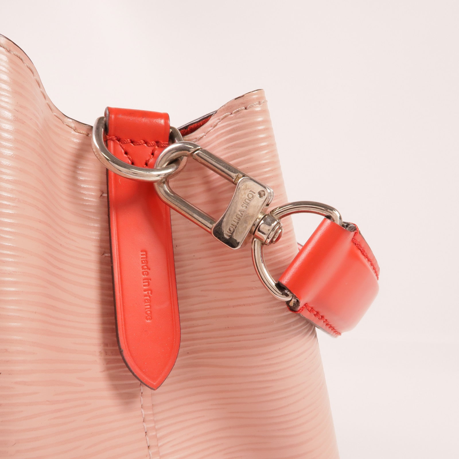 LOUIS VUITTON Epi Neo Noe BB銀扣手挽肩背兩用袋/Rose Ballerine