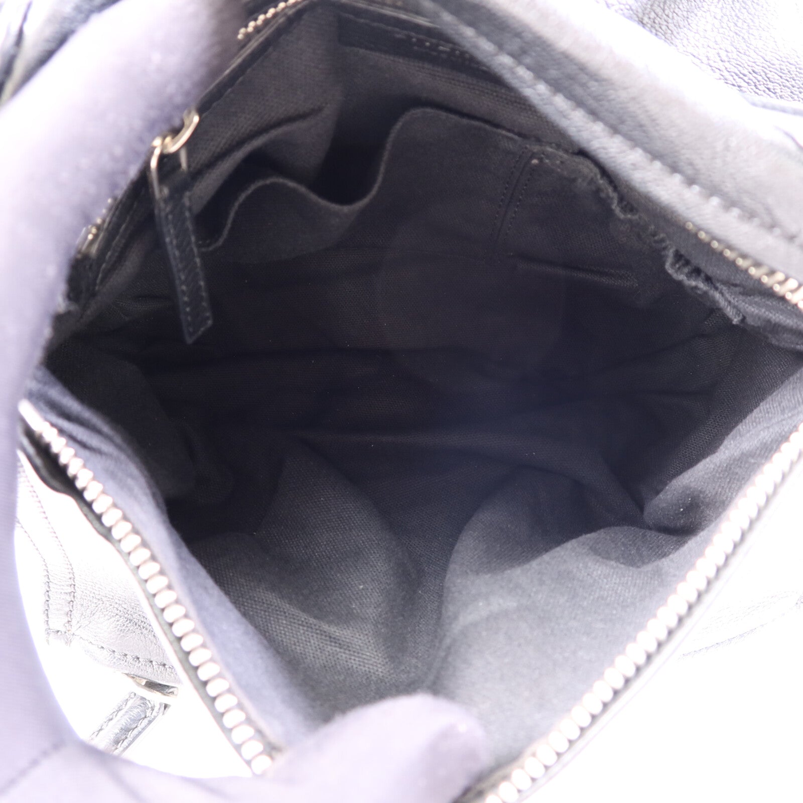 GIVENCHY 山羊皮皮革Pandora銀扣肩背袋