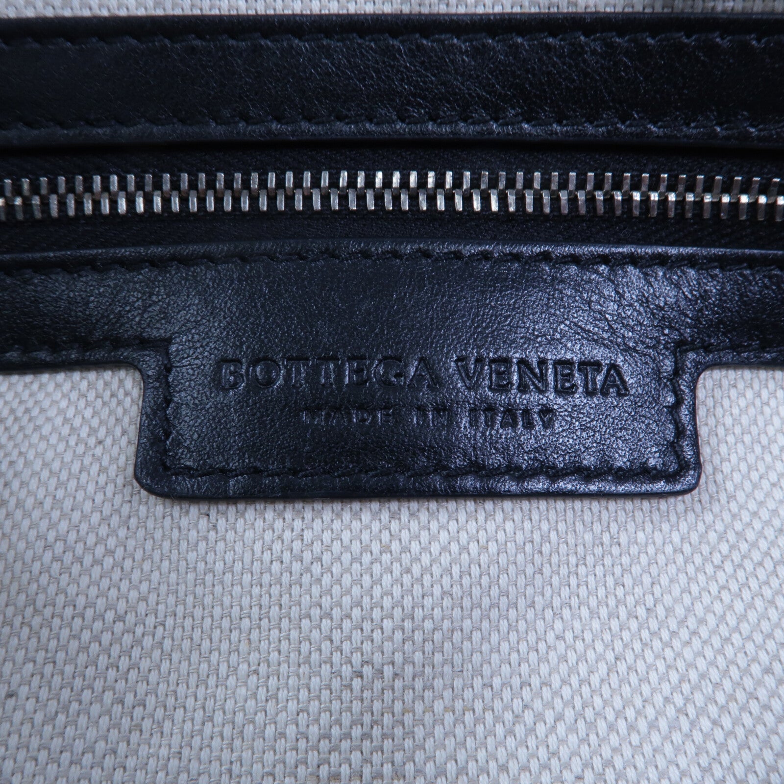 BOTTEGA VENETA 羊皮皮革Cannolo Crossbody Bag肩背袋