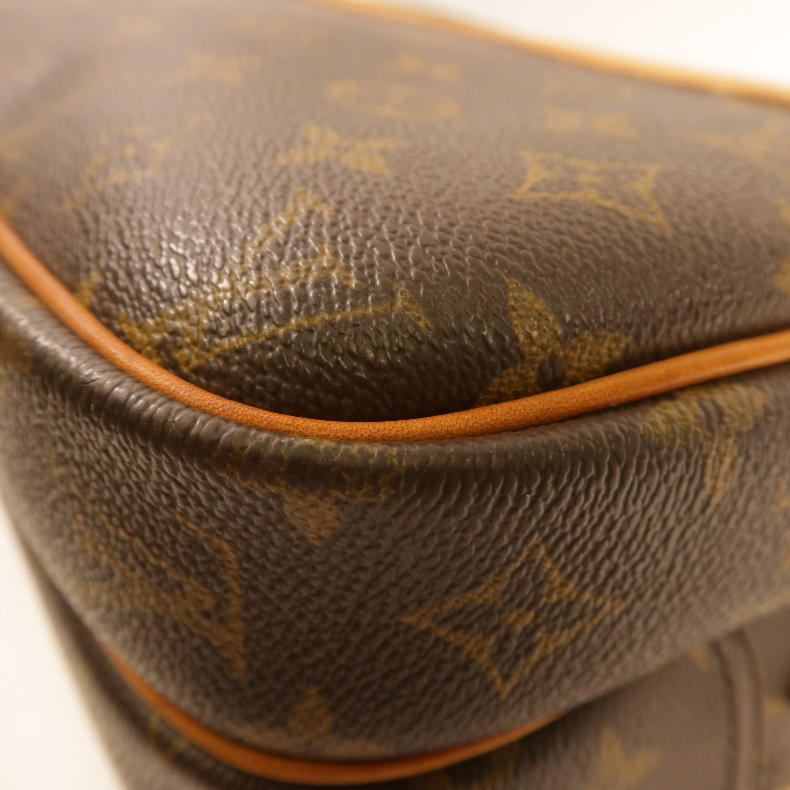 LOUIS VUITTON Monogram Reporter PM金扣肩背袋