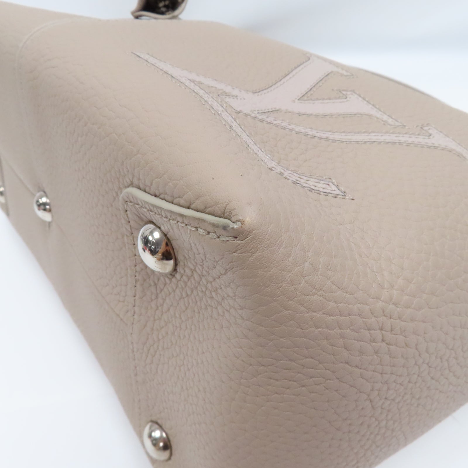 LOUIS VUITTON Taurillon Pernelle銀扣肩背袋大象灰