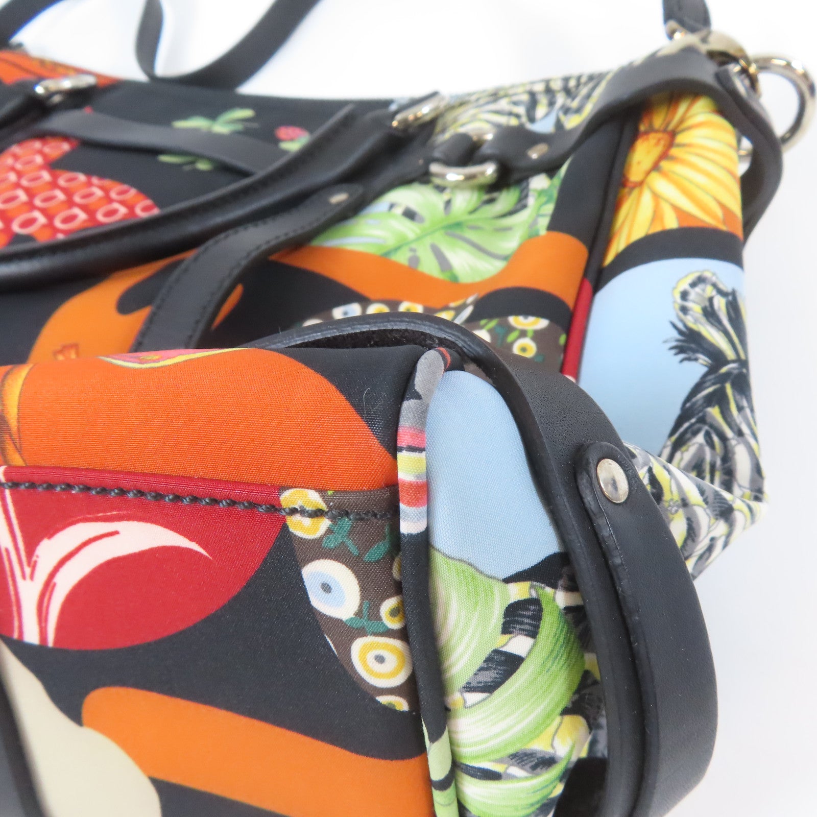 Salvatore Ferragamo 帆布Shoulder Bag銀扣手挽肩背兩用袋黑色/彩色