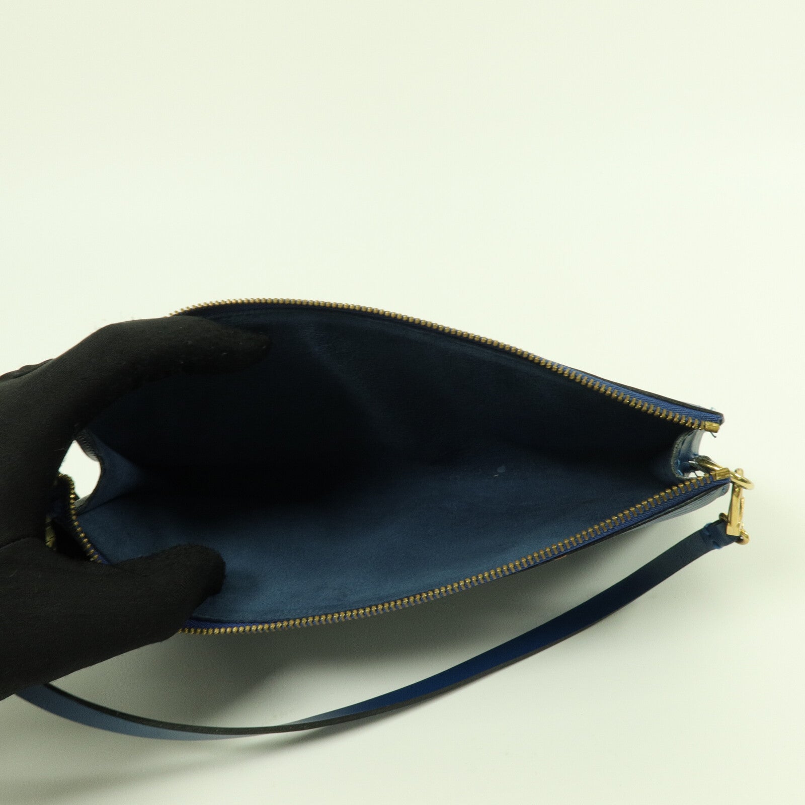 LOUIS VUITTON Epi Pochette Accessories手拿包