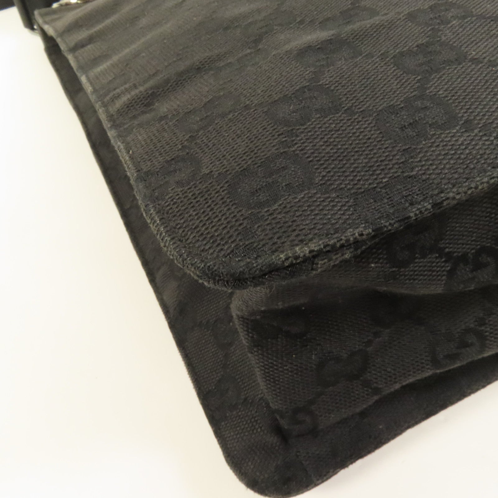 GUCCI 帆布Shoulder Bag銀扣肩背袋