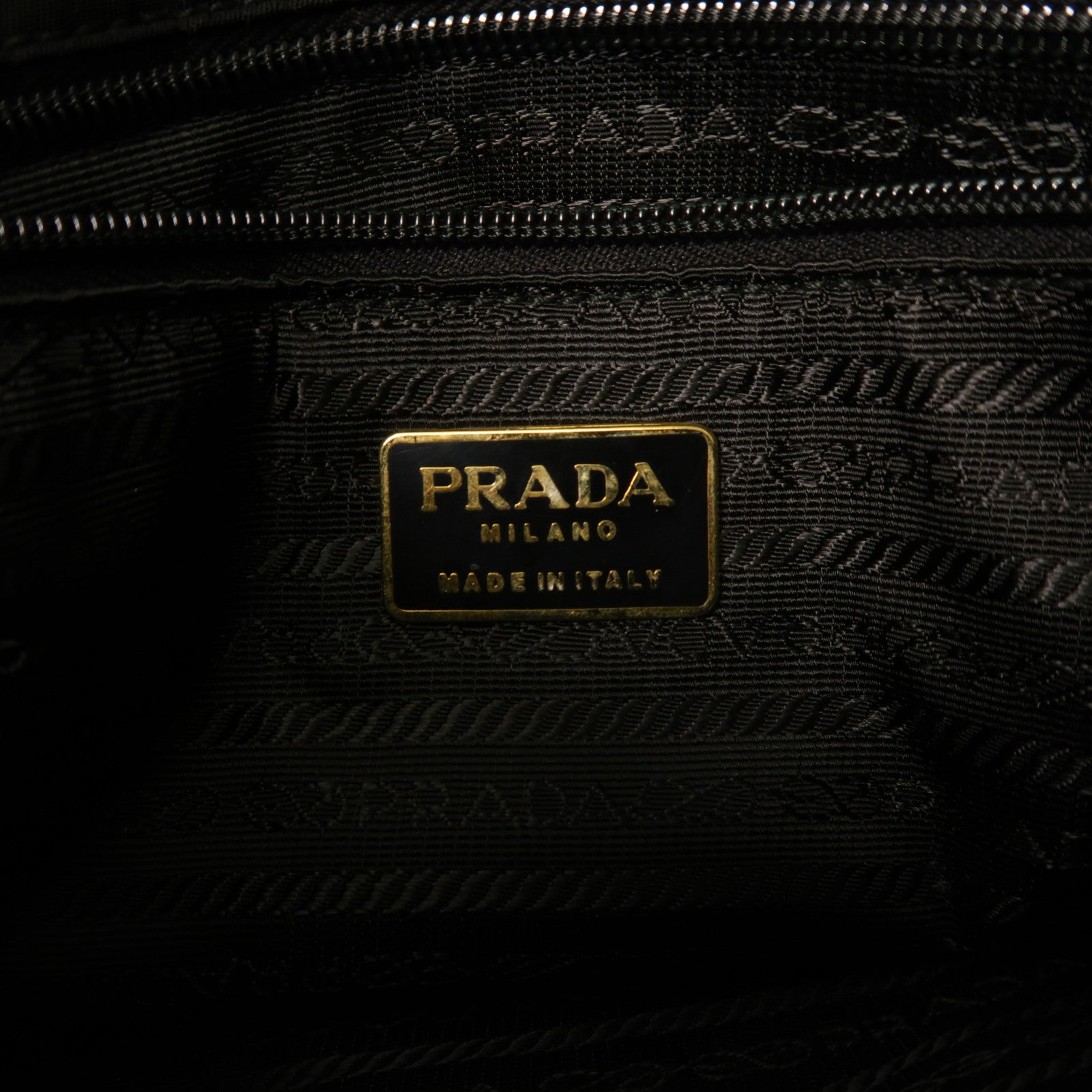 PRADA 尼龍Tote Bag金扣鏈帶肩背袋