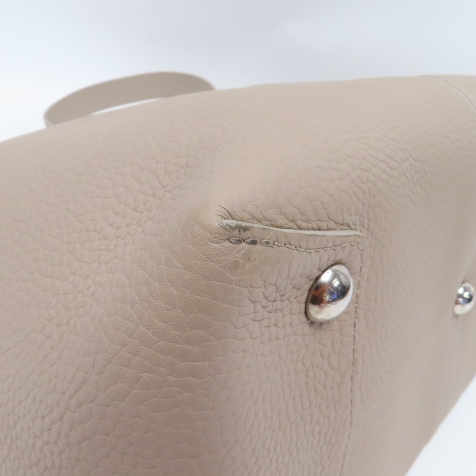 LOUIS VUITTON Taurillon Pernelle銀扣肩背袋大象灰