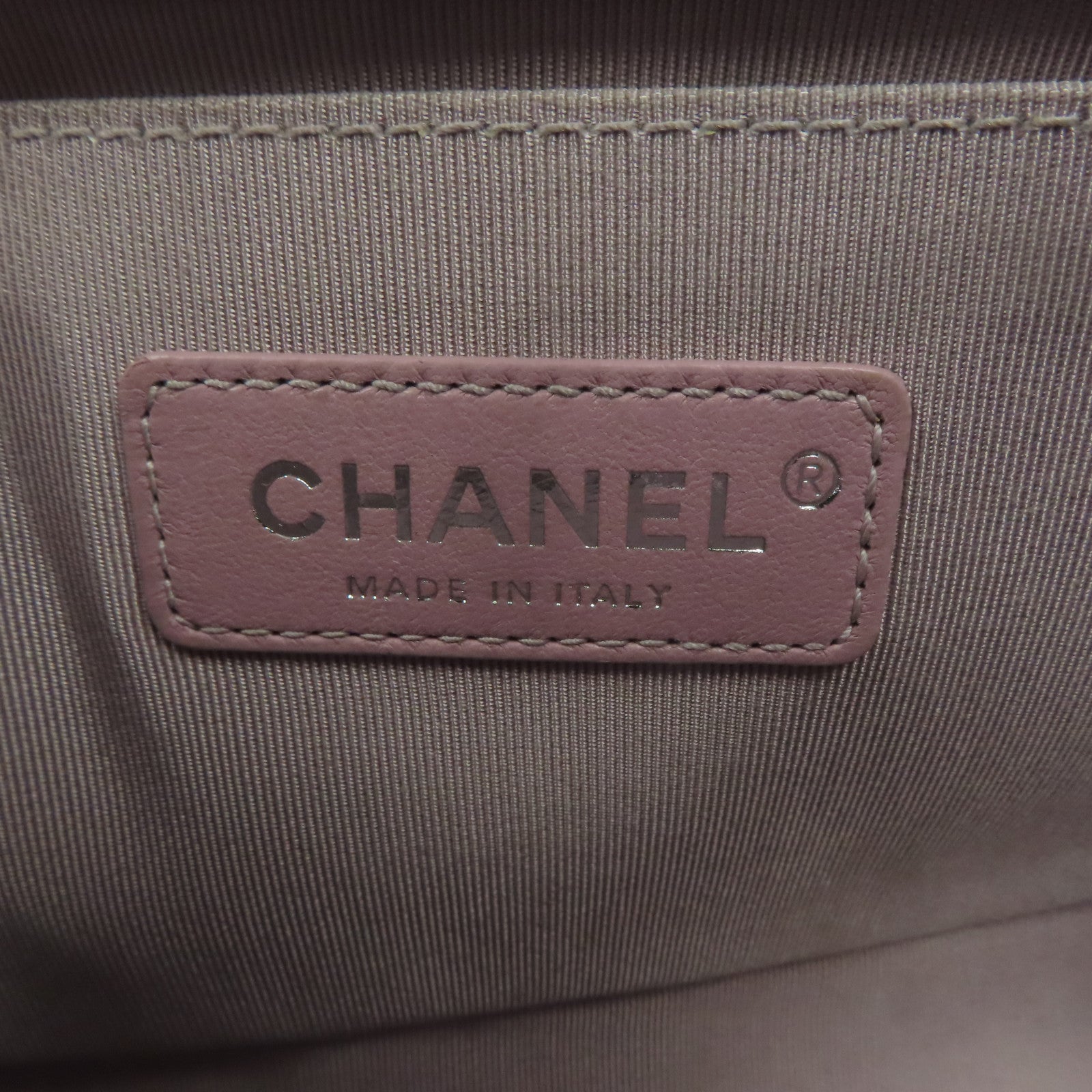 CHANEL 菱格羊皮皮革Boy 25銀扣鏈帶肩背袋紫色