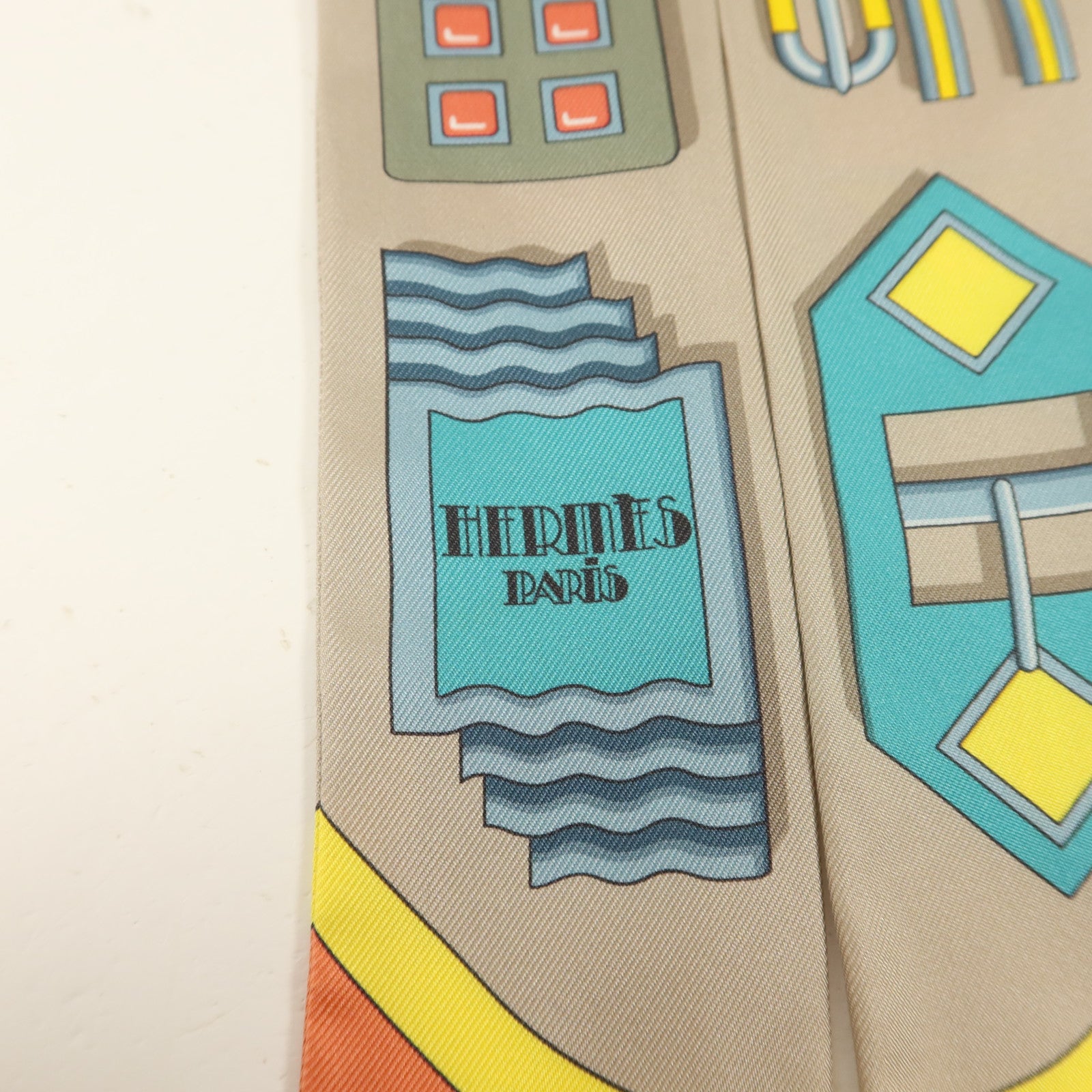 HERMES 絲質Twilly絲巾