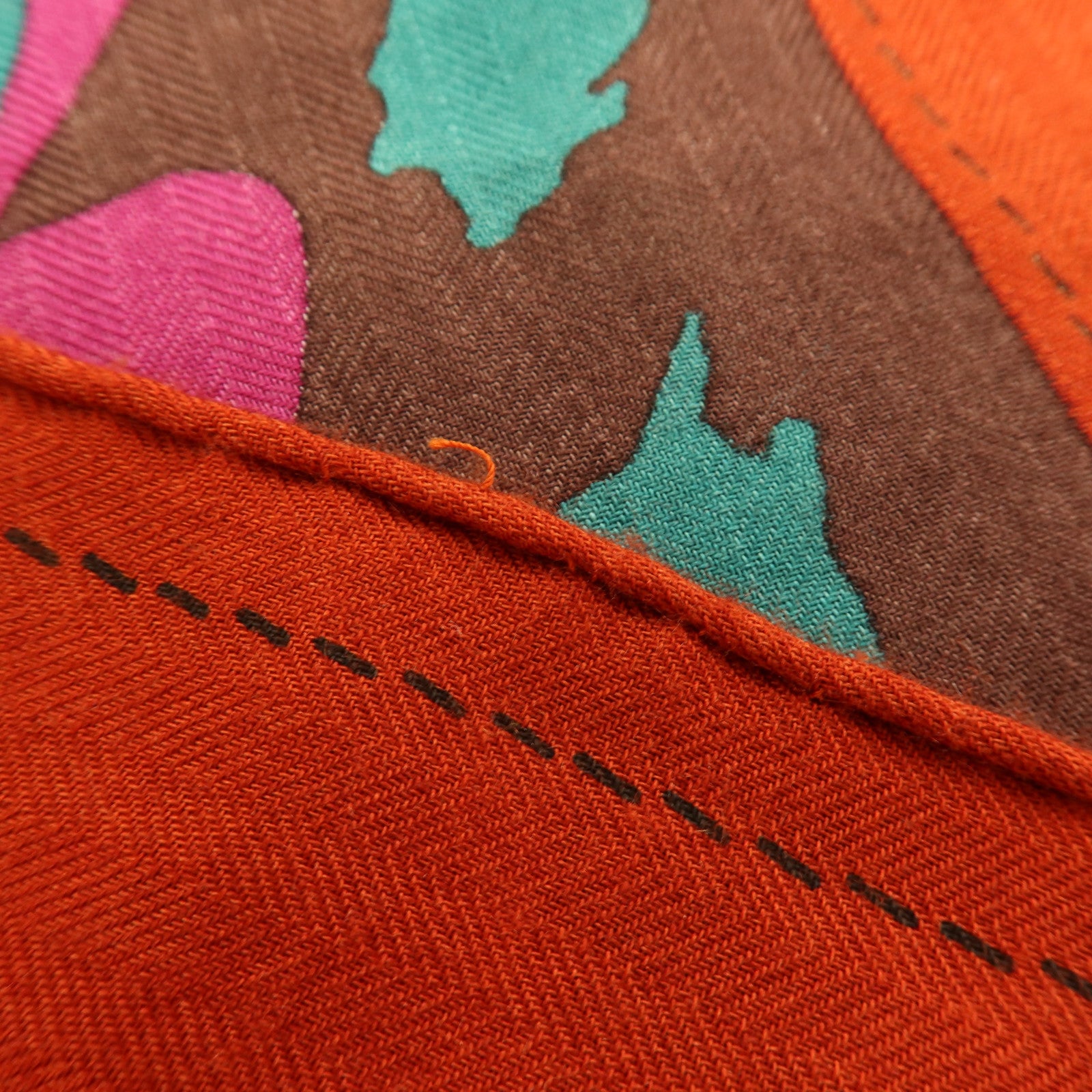HERMES 羊絨/絲質Scarf 140x140cm絲巾