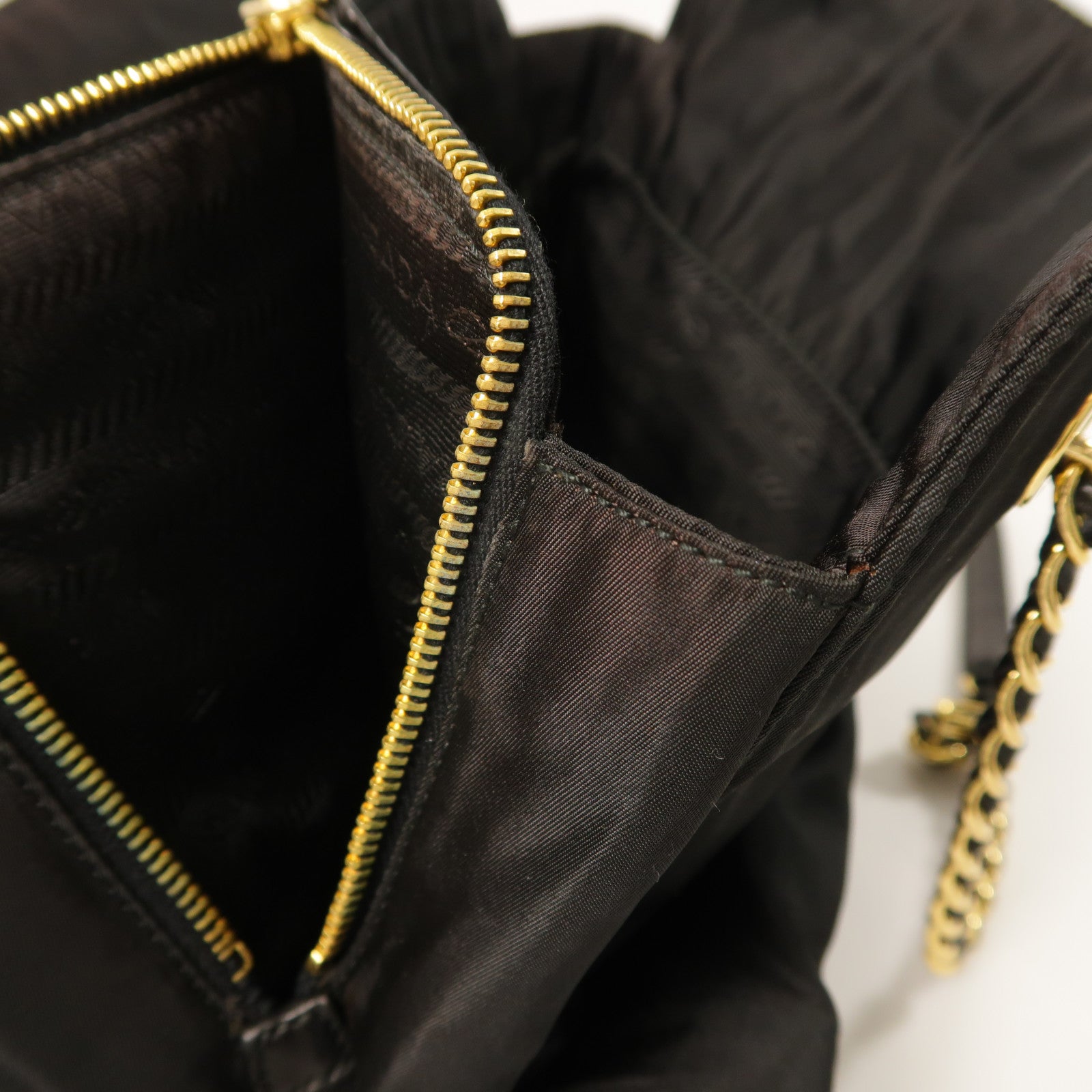 PRADA 尼龍Tote Bag金扣鏈帶肩背袋