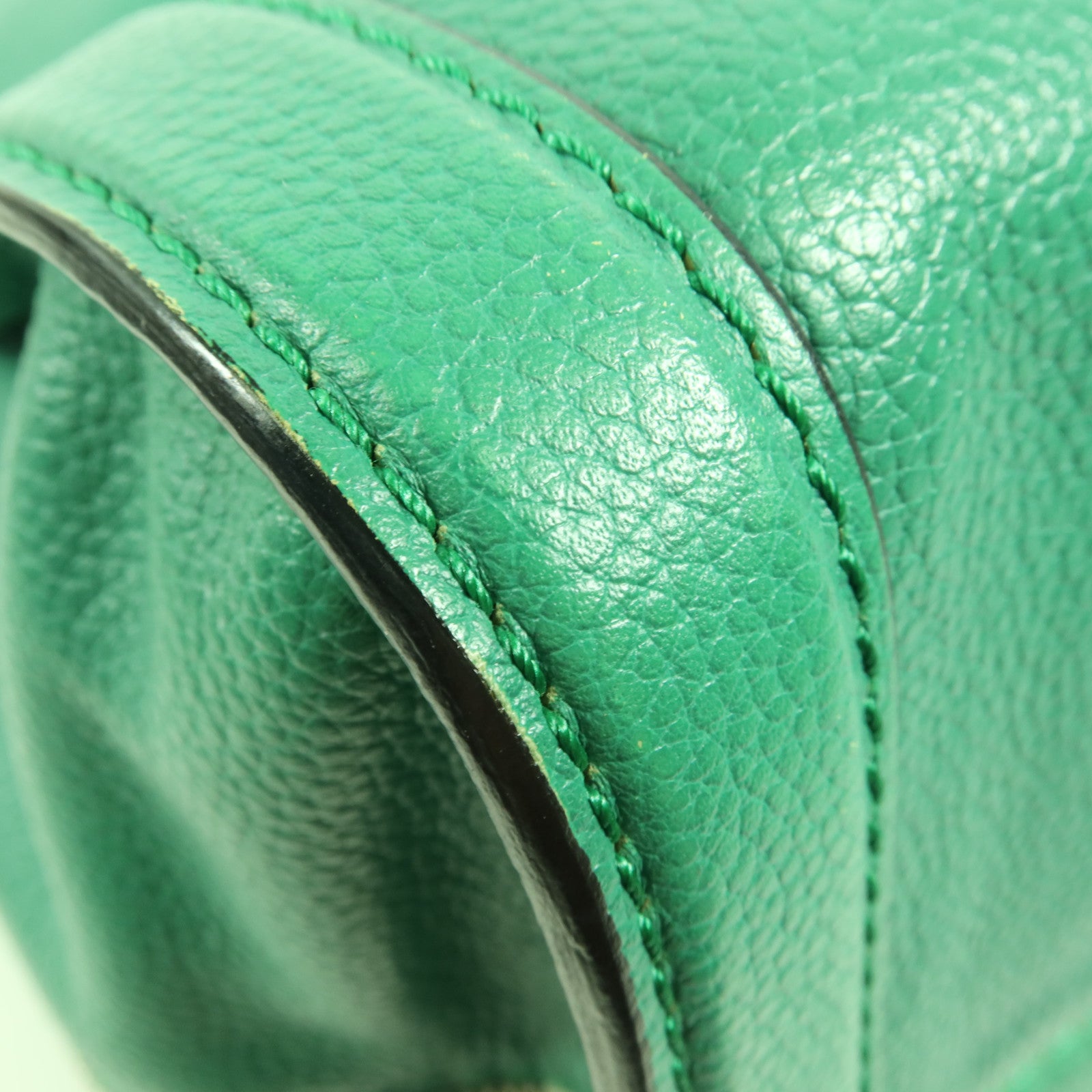 Alexander McQueen 牛皮皮革Mcqueen銀扣肩背袋