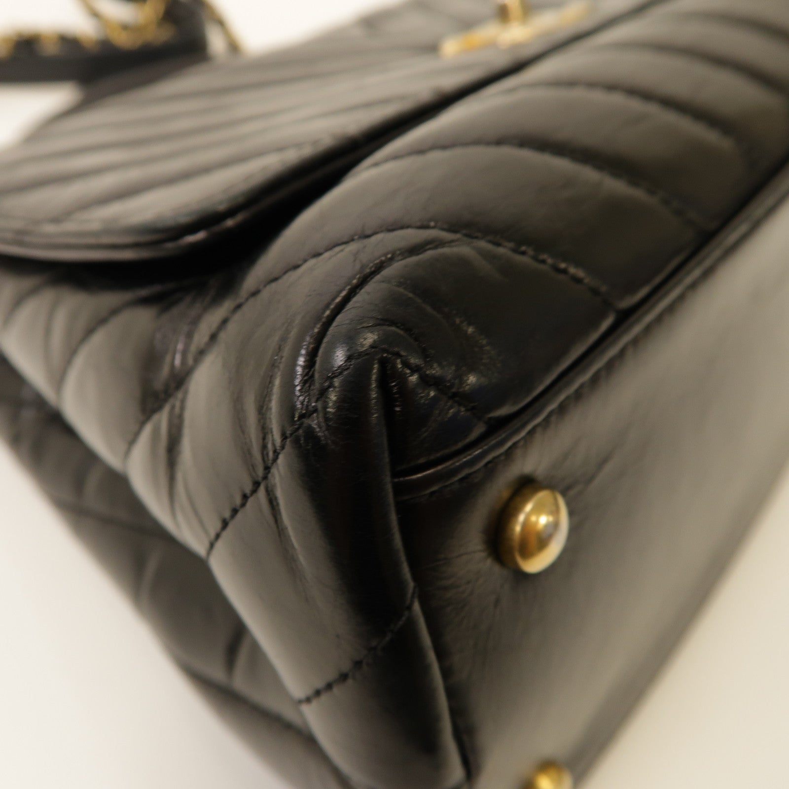 CHANEL 斜紋牛皮皮革Coco Handle Medium金扣手挽肩背兩用袋黑色