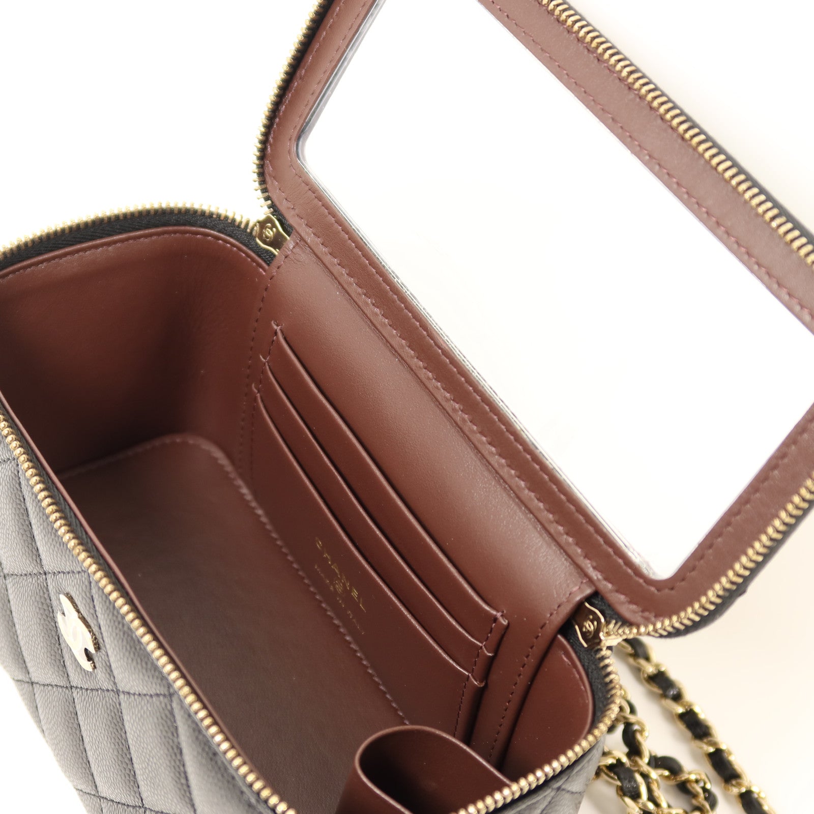 CHANEL 牛皮皮革Vanity Case金扣鏈帶肩背袋
