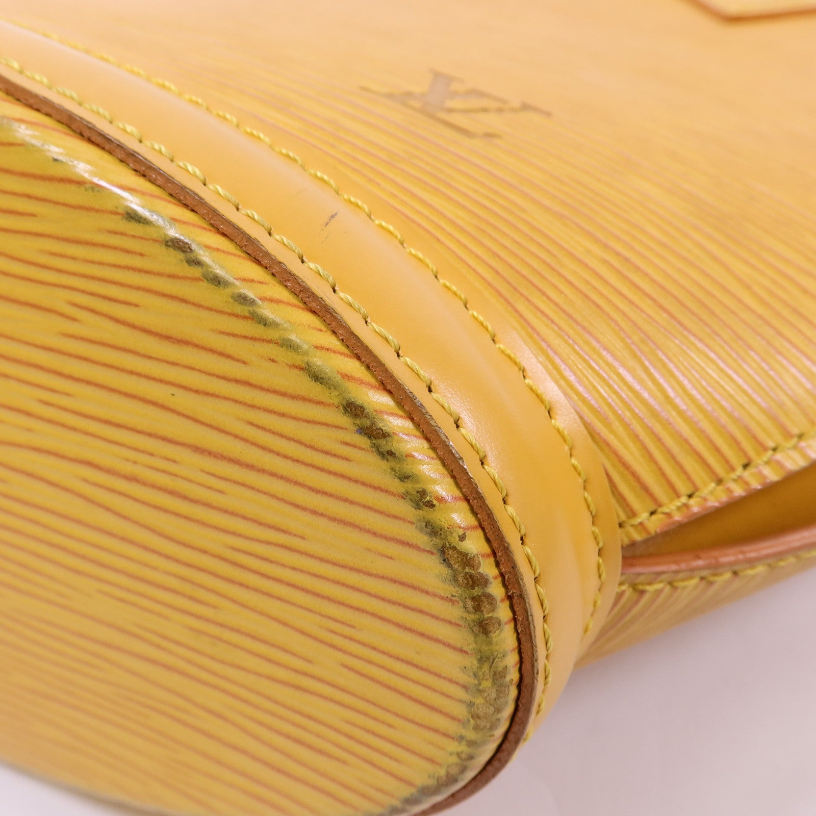 LOUIS VUITTON Epi Saint Jacques肩背袋