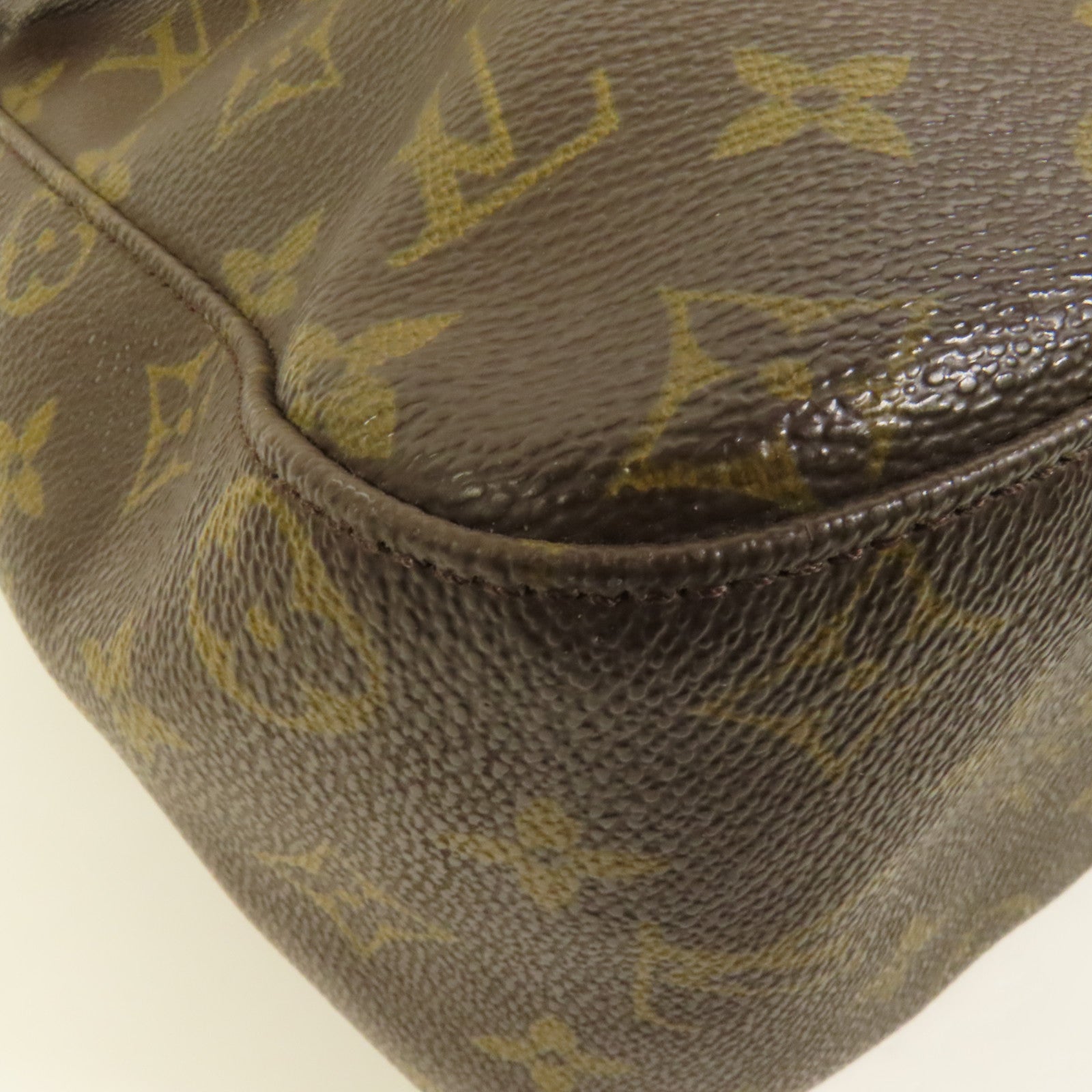 LOUIS VUITTON Monogram Looping GM肩背袋