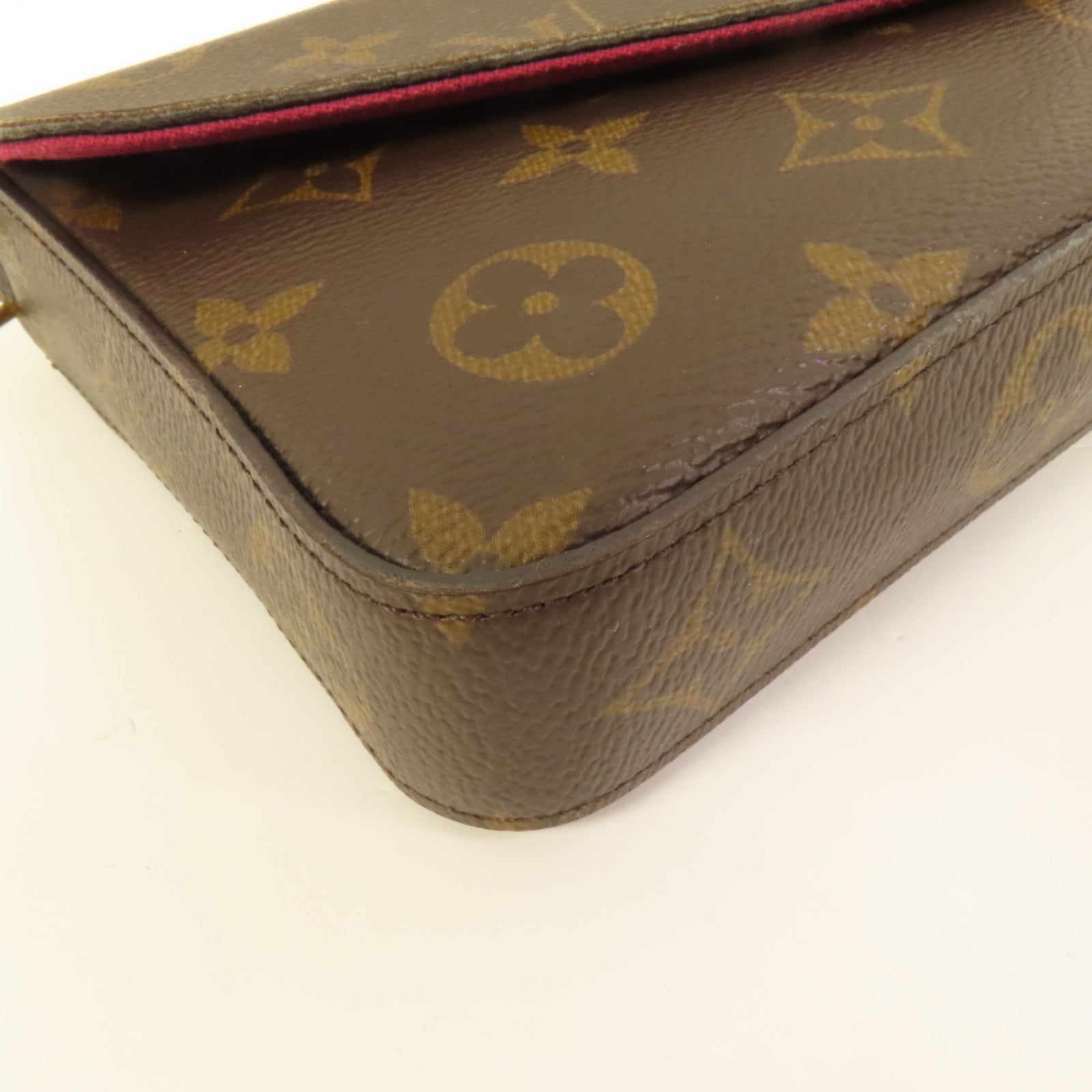 LOUIS VUITTON 【激減優惠】Monogram Pochette Felicie鏈帶肩背袋