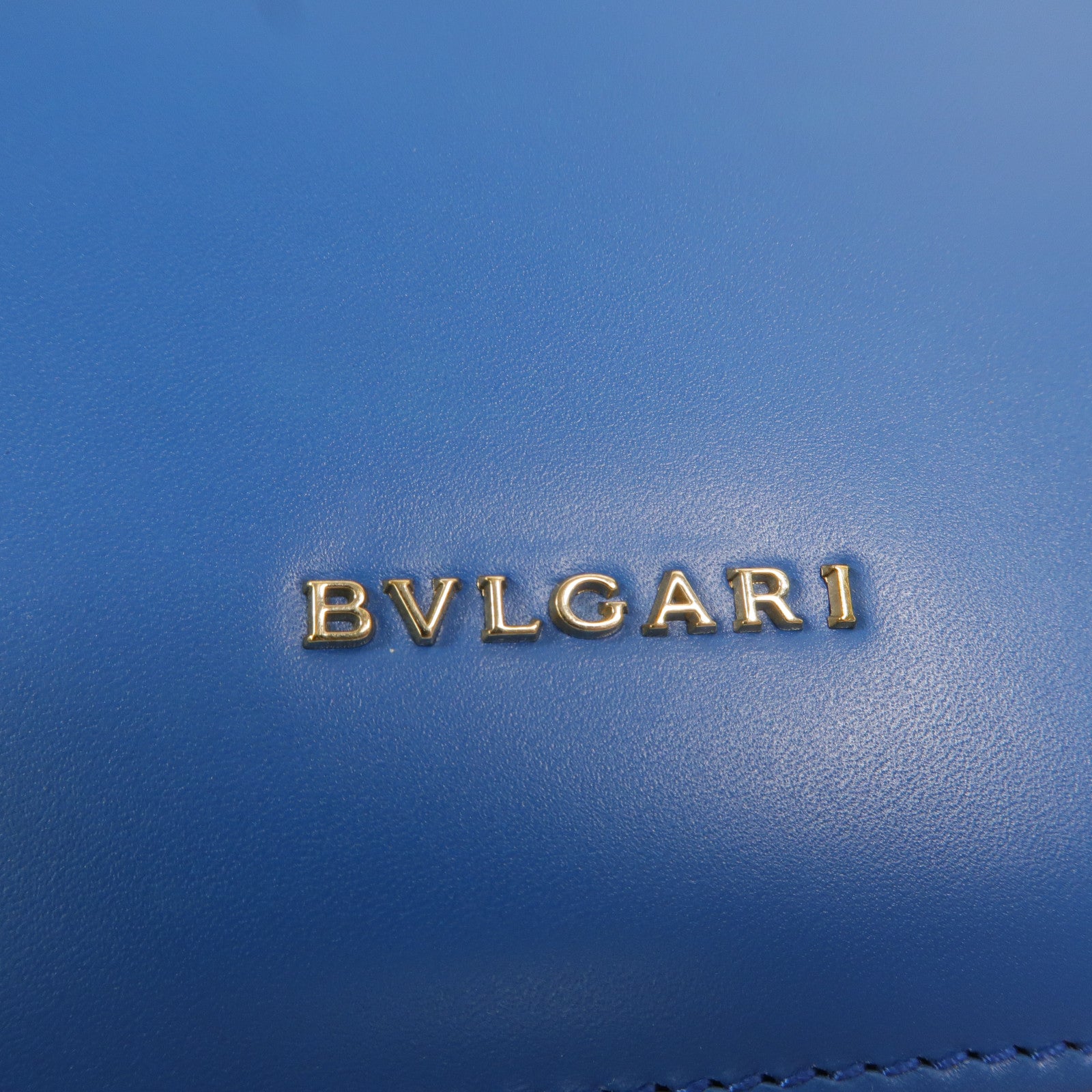 BVLGARI 牛皮/魔鬼魚皮革Serpenti Forever鏈帶肩背袋