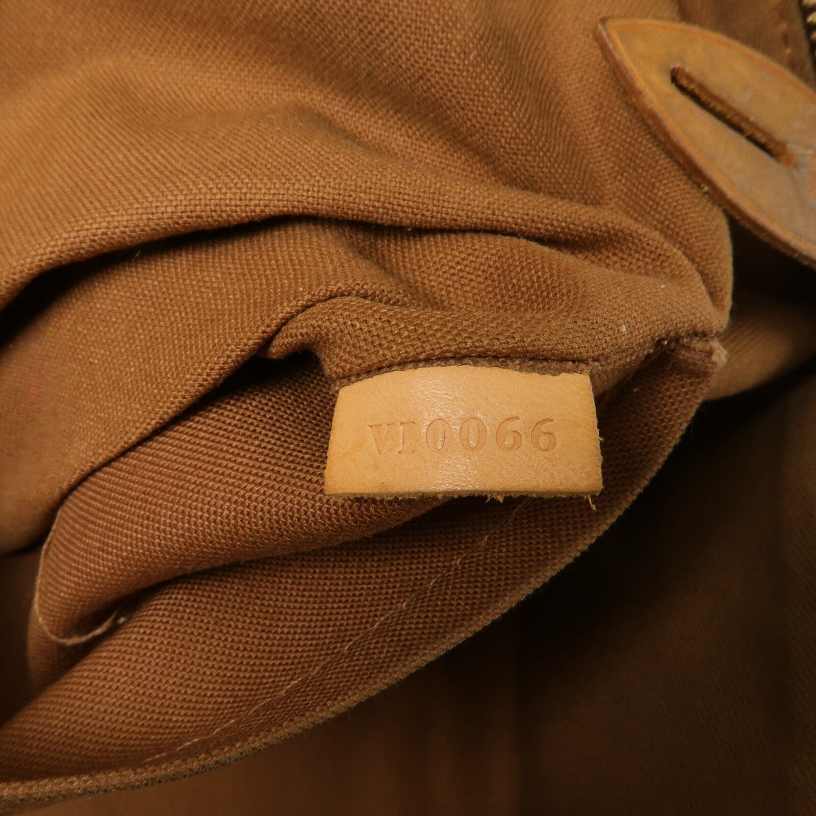 LOUIS VUITTON Monogram Lockit Horizontal肩背袋
