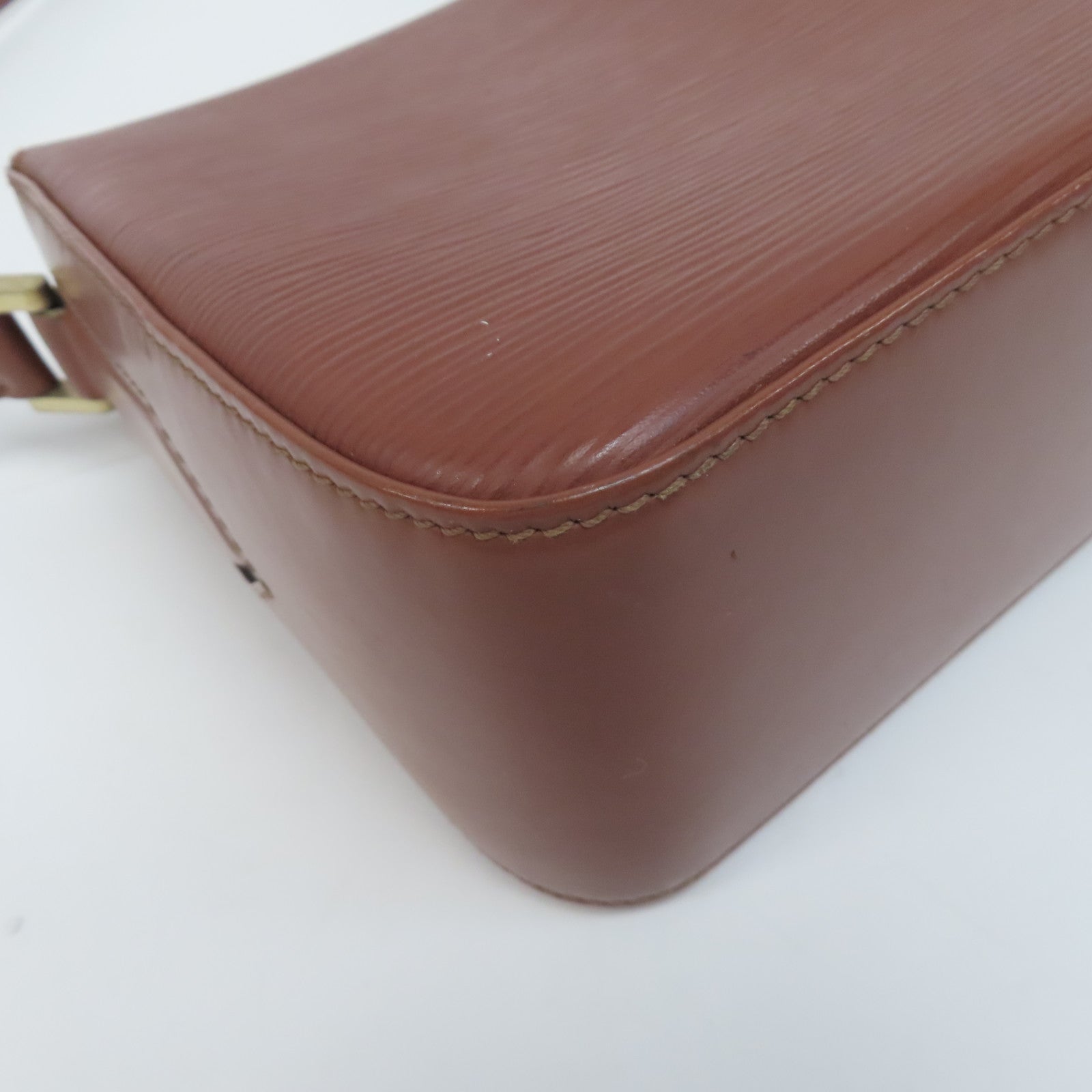 LOUIS VUITTON 【激減優惠】Epi Bushi金扣肩背袋啡色