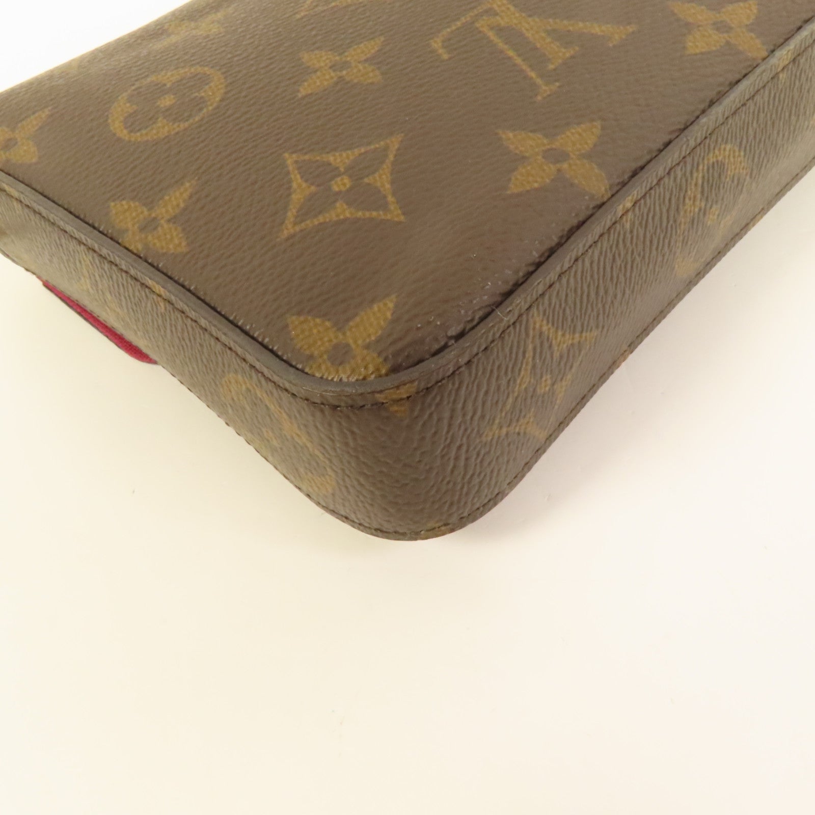 LOUIS VUITTON 【激減優惠】Monogram Pochette Felicie鏈帶肩背袋