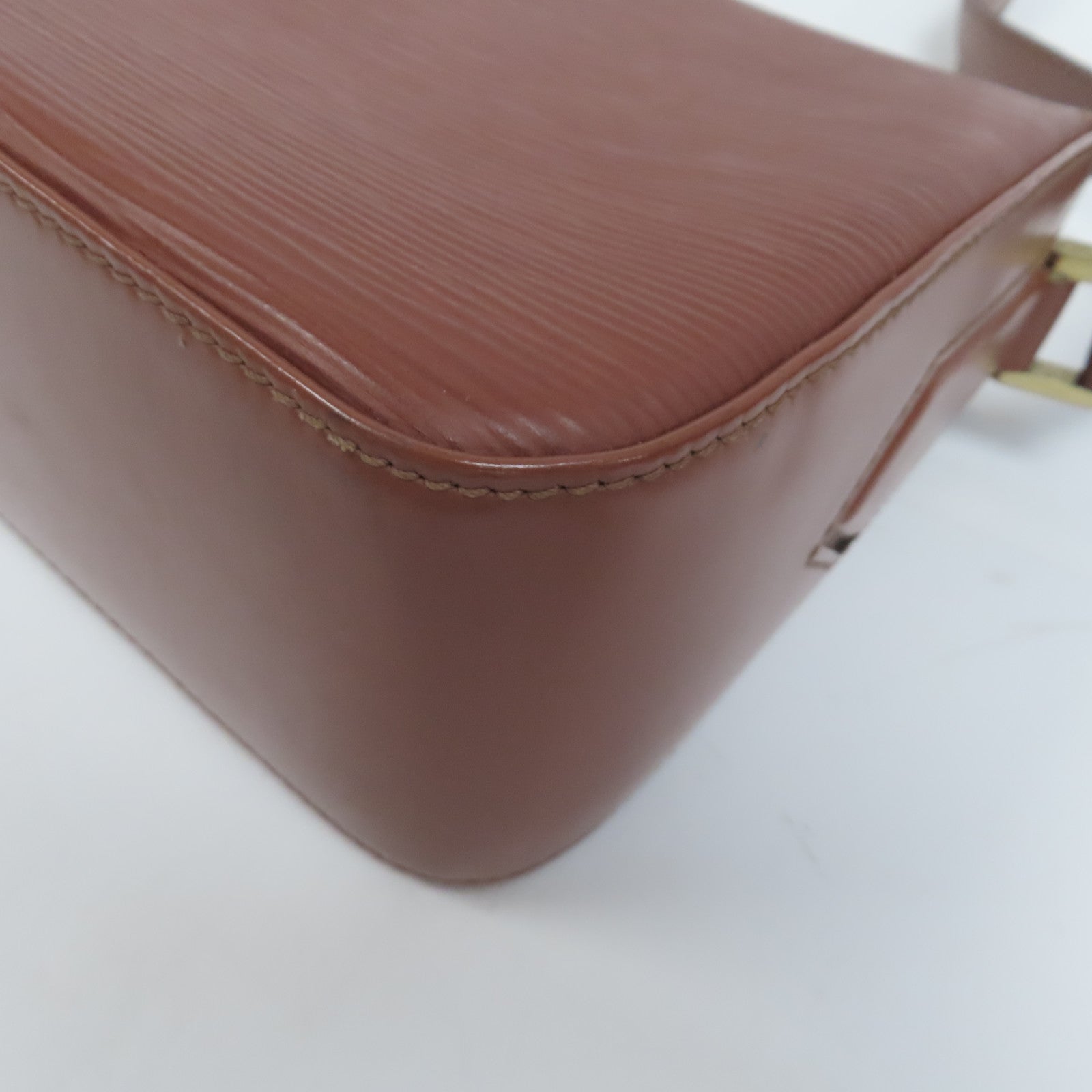 LOUIS VUITTON 【激減優惠】Epi Bushi金扣肩背袋啡色