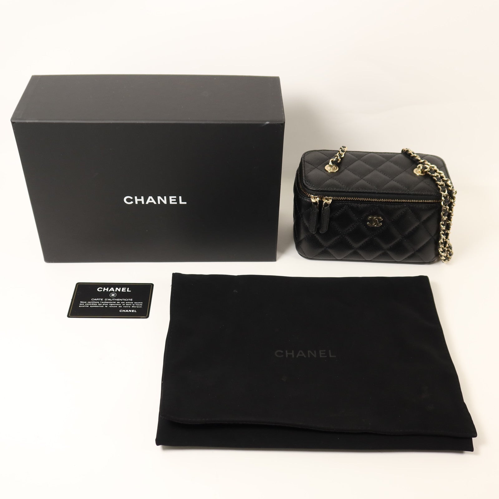 CHANEL 牛皮皮革Vanity Case金扣鏈帶肩背袋