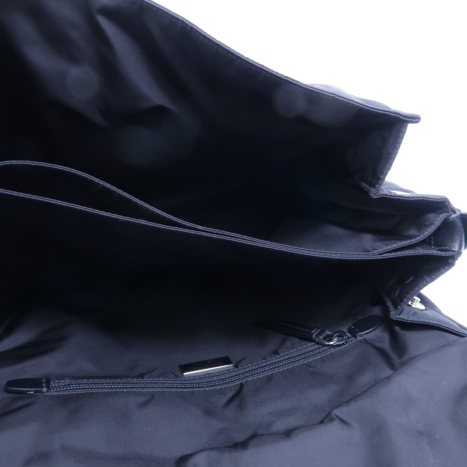PRADA 尼龍Traveller Large Padded Re-Nylon肩背袋