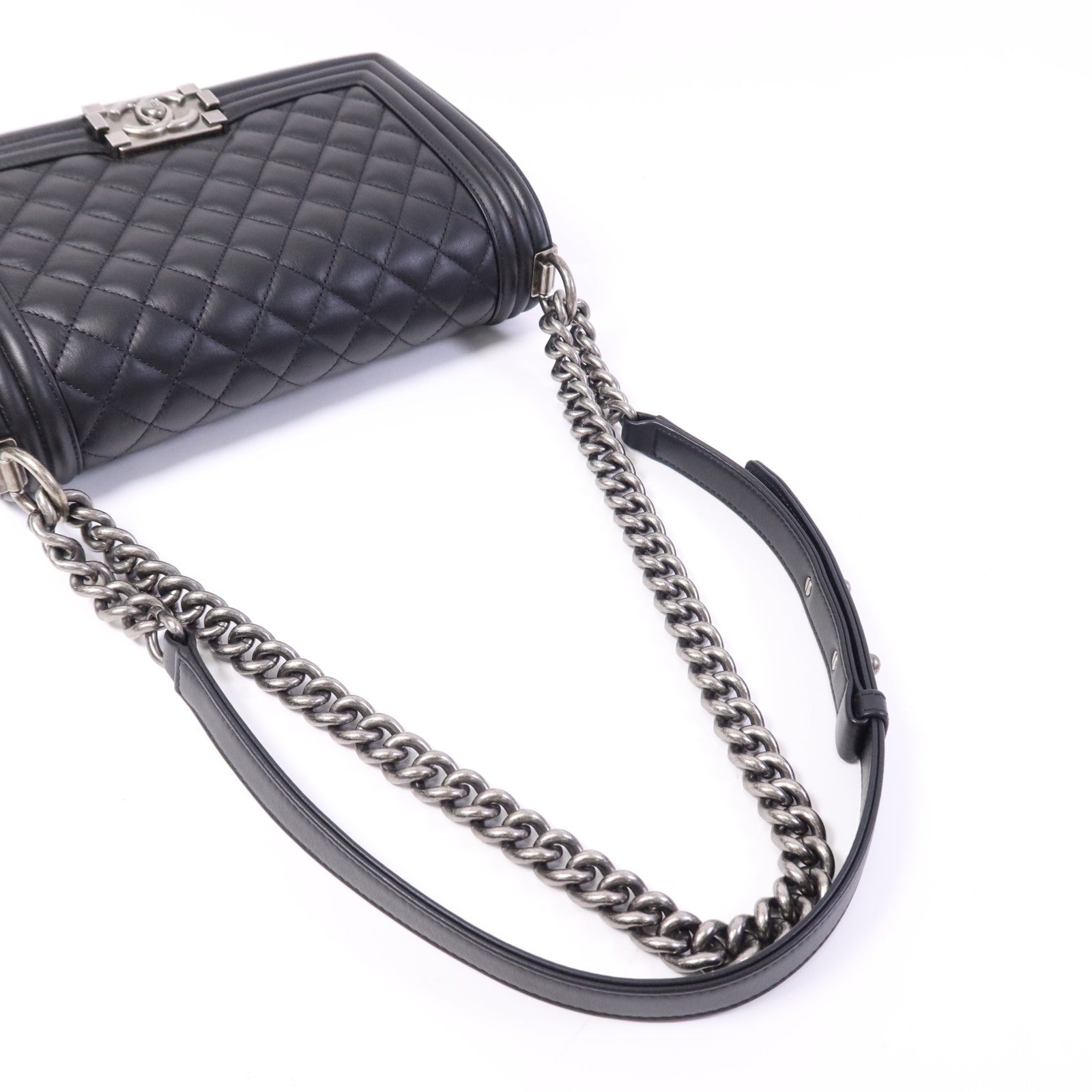 CHANEL 羊皮皮革Boy 25銀扣肩背袋