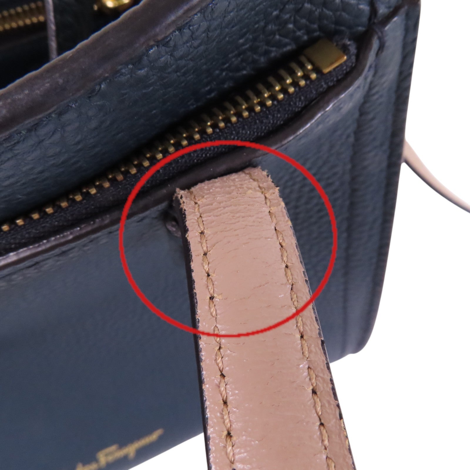 Salvatore Ferragamo 牛皮皮革2Way Shoulder Bag金扣手挽肩背兩用袋