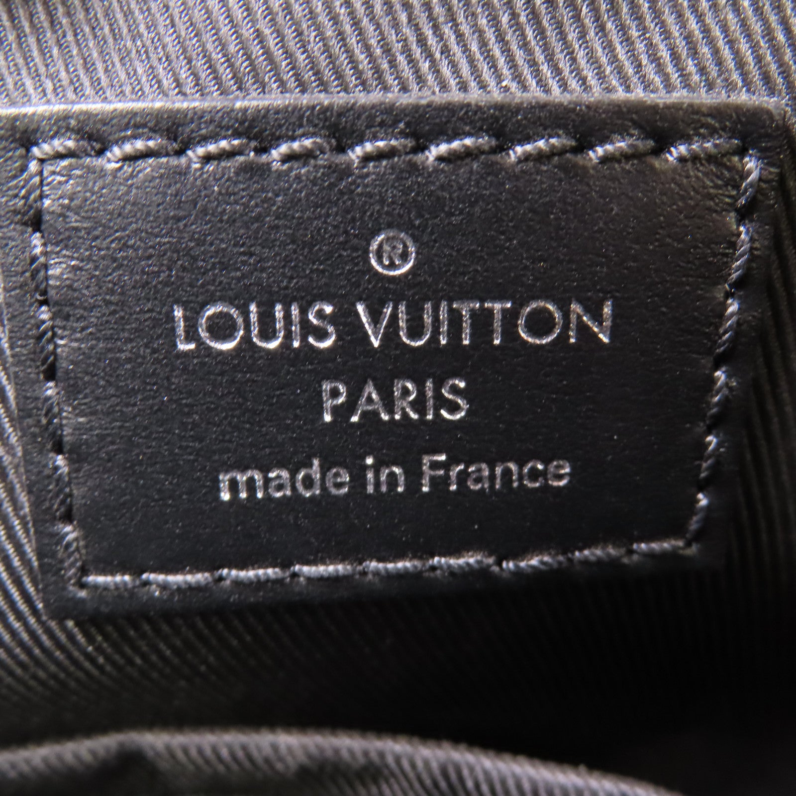 LOUIS VUITTON Damier Graphite Trio Messenger銀扣肩背袋