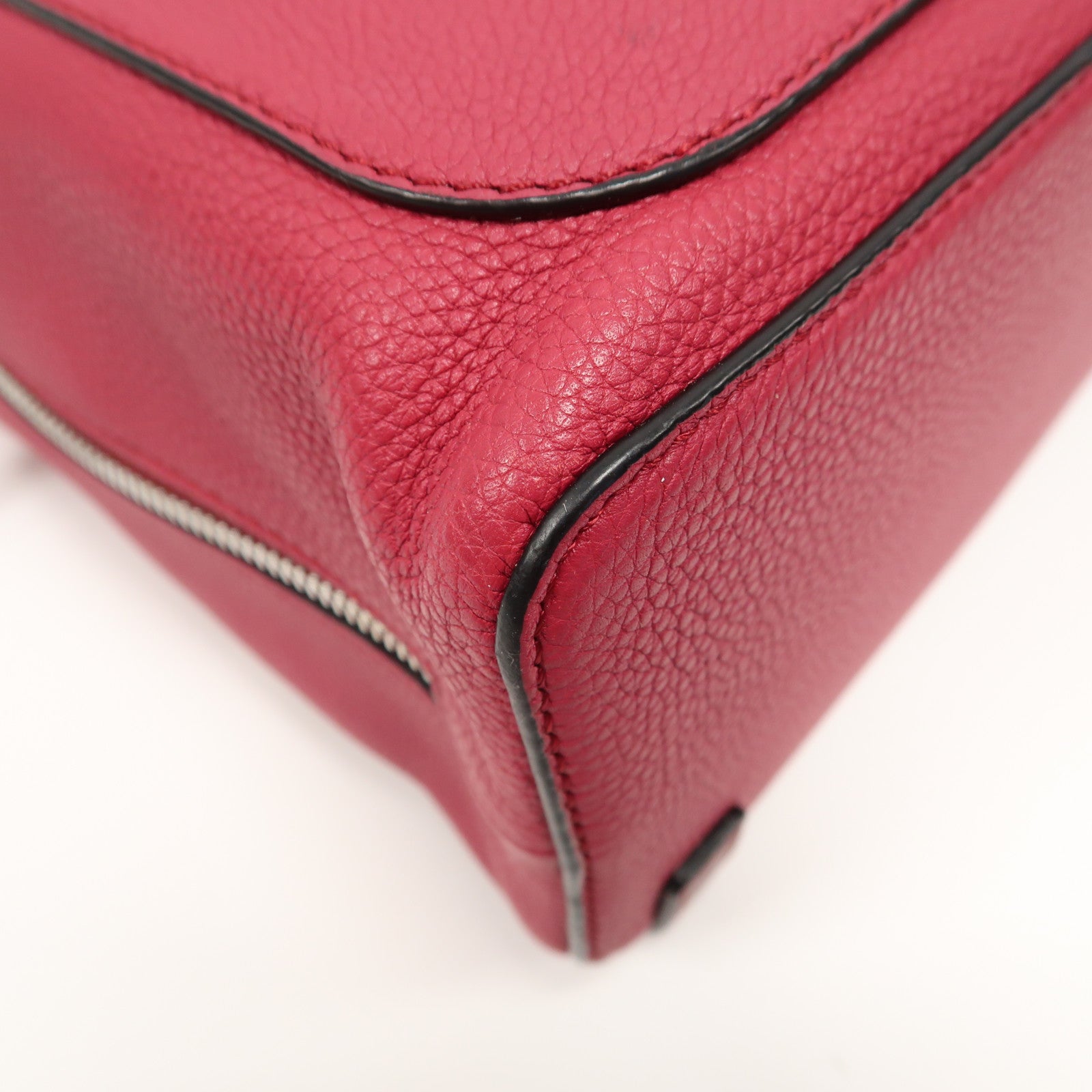 LOEWE 【激減優惠】牛皮皮革Backpack銀扣背包紅色