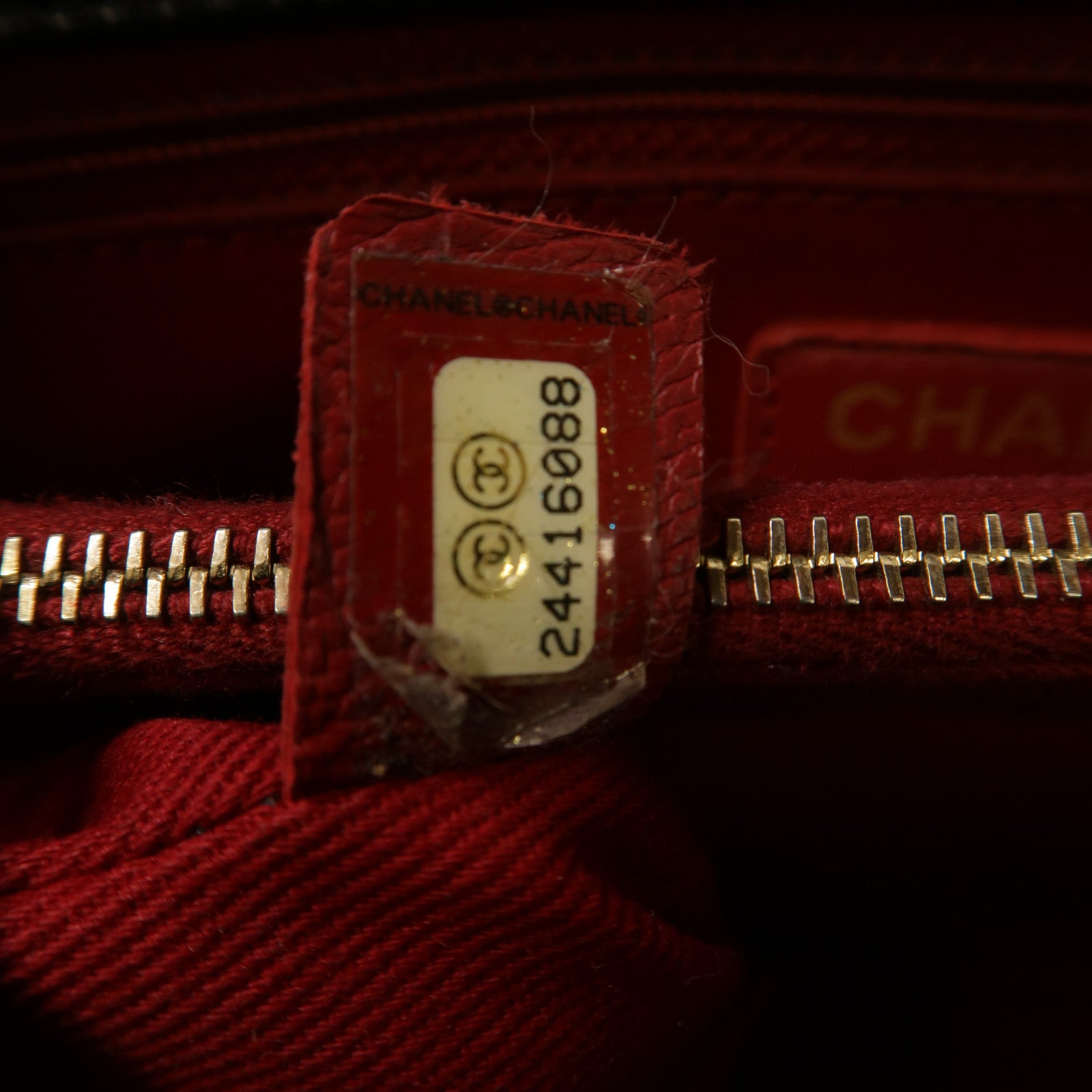 CHANEL 斜紋牛皮皮革Coco Handle Medium金扣手挽肩背兩用袋黑色