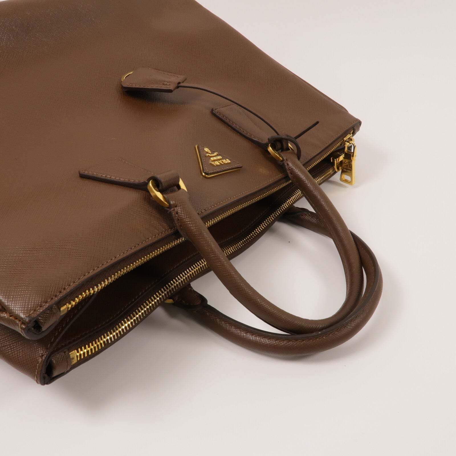 PRADA Saffiano皮革Galleria Large手挽袋